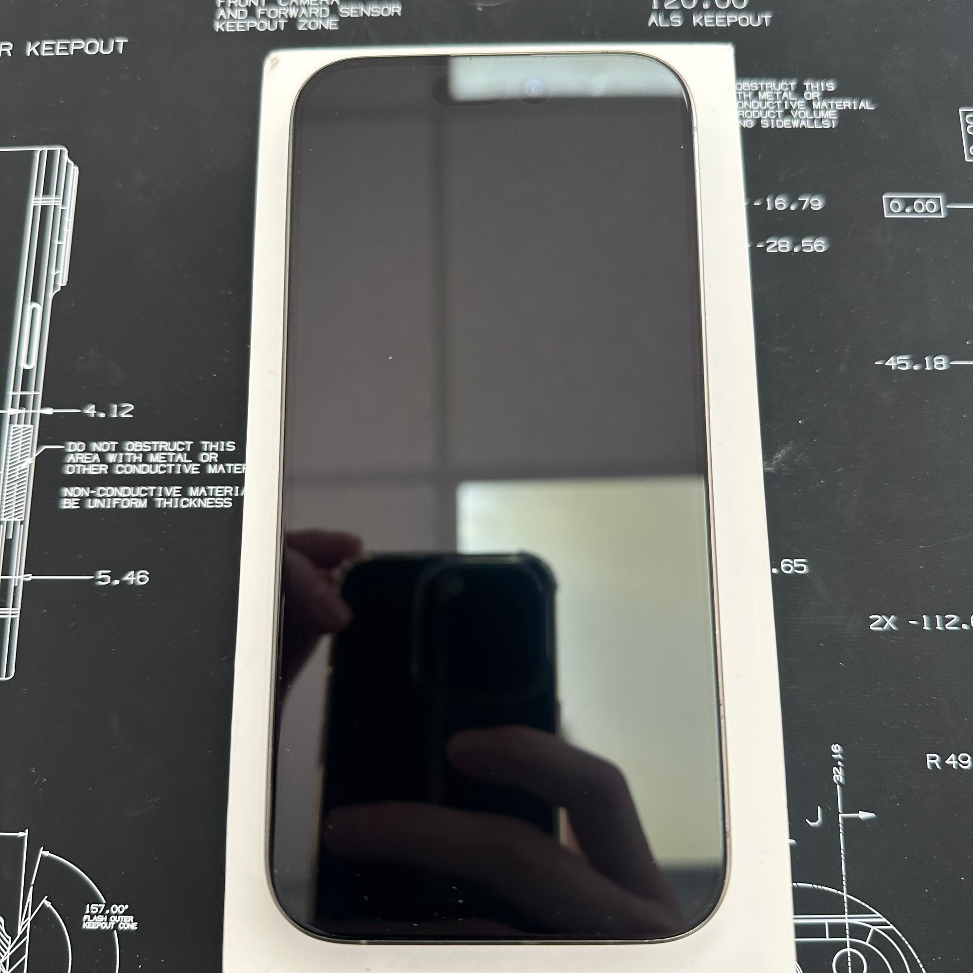 Apple iPhone 15 Pro 128GB - Natural Titanium - 100% Battery Health