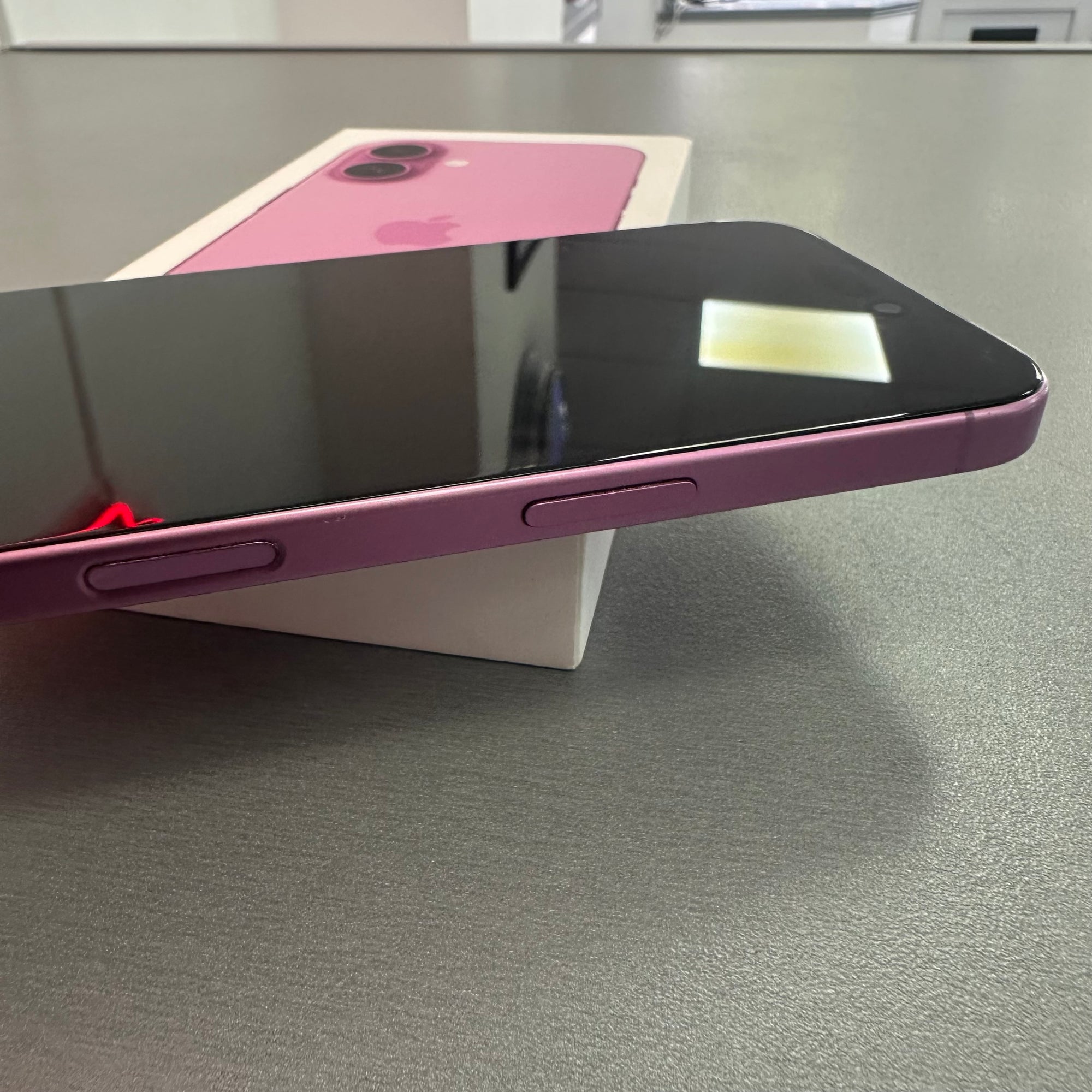 Apple iPhone 16 128GB Pink 91% Battery Health Great like new condition