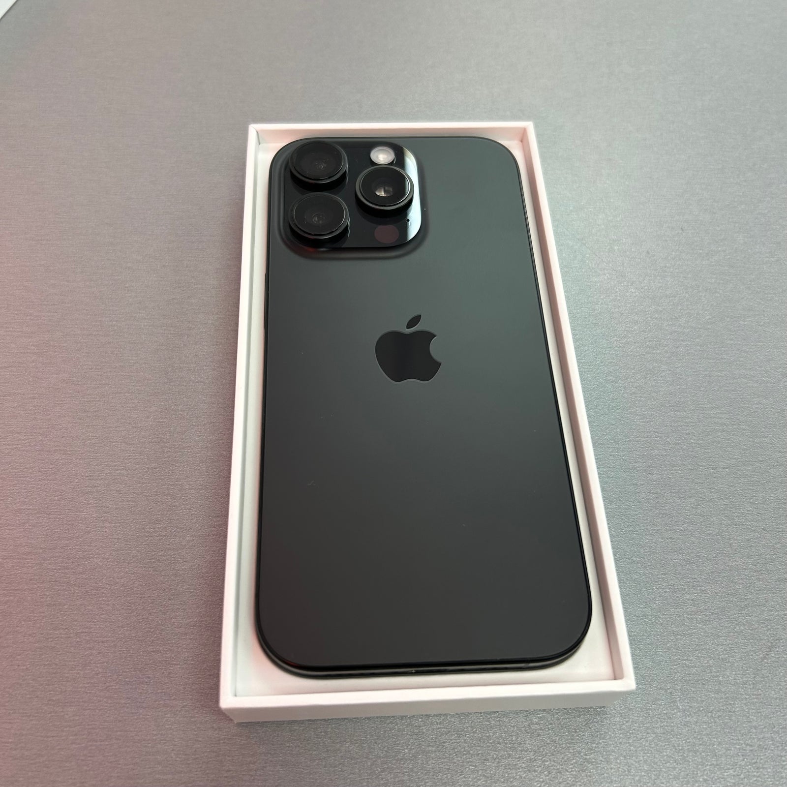 Apple iPhone 16 Pro 256GB Black Titanium 100% Battery Grade A