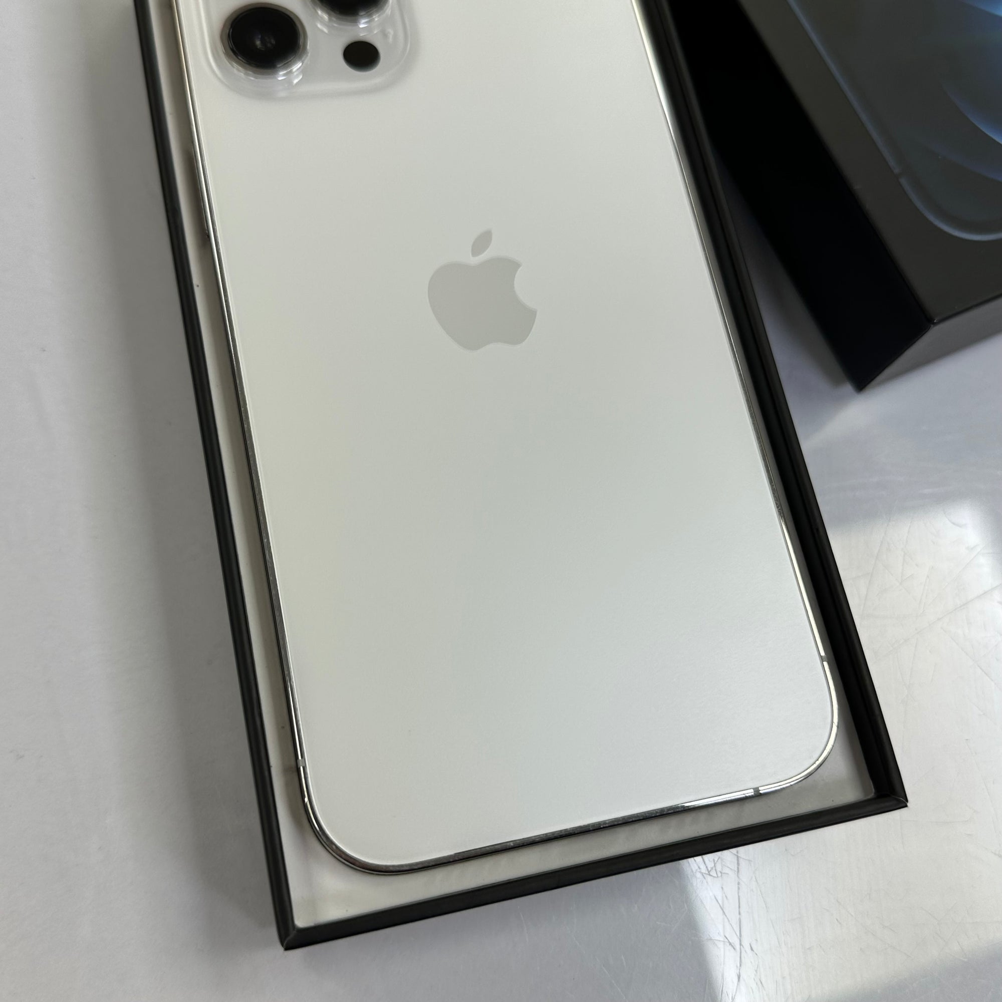 Apple iPhone 12 Pro Max 256GB Silver - 94% Battery Health