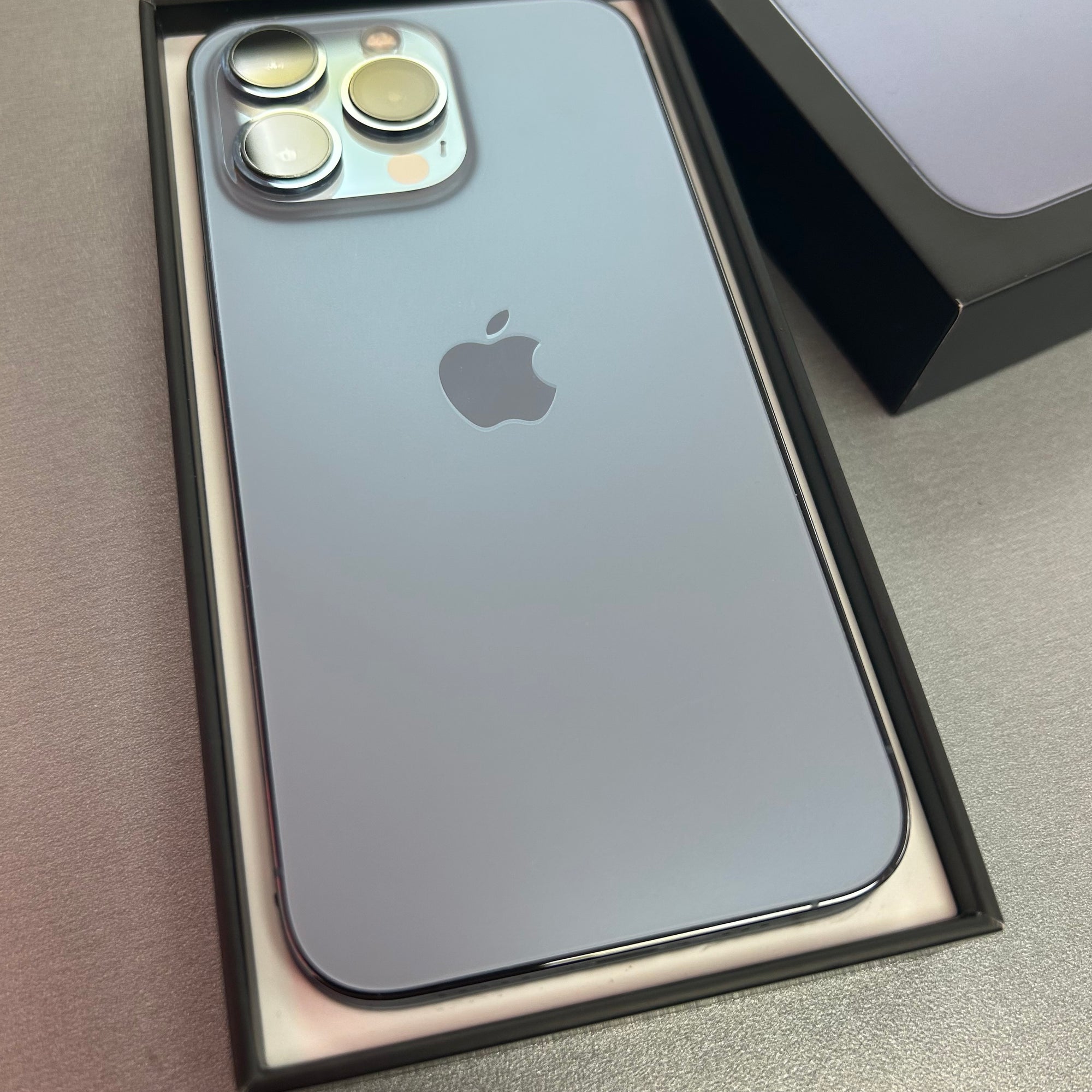 Apple iPhone 13 Pro 256GB Sierra Blue 100% Battery Health