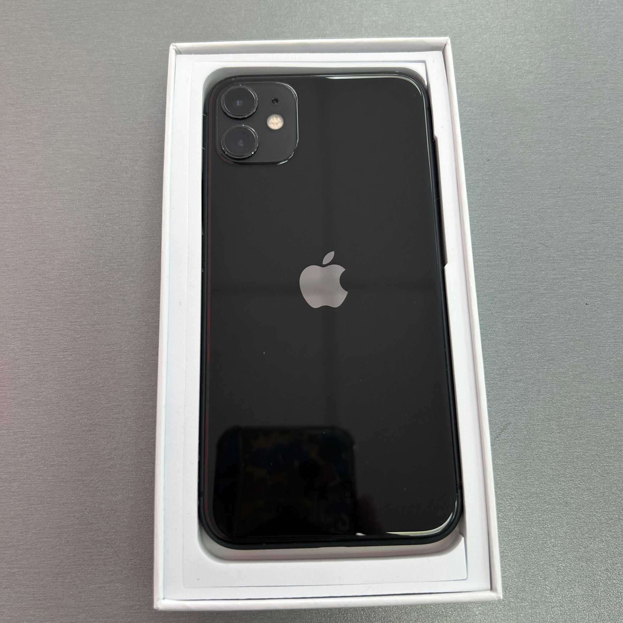 Apple iPhone 11 Black 128GB -  100% Battery Health