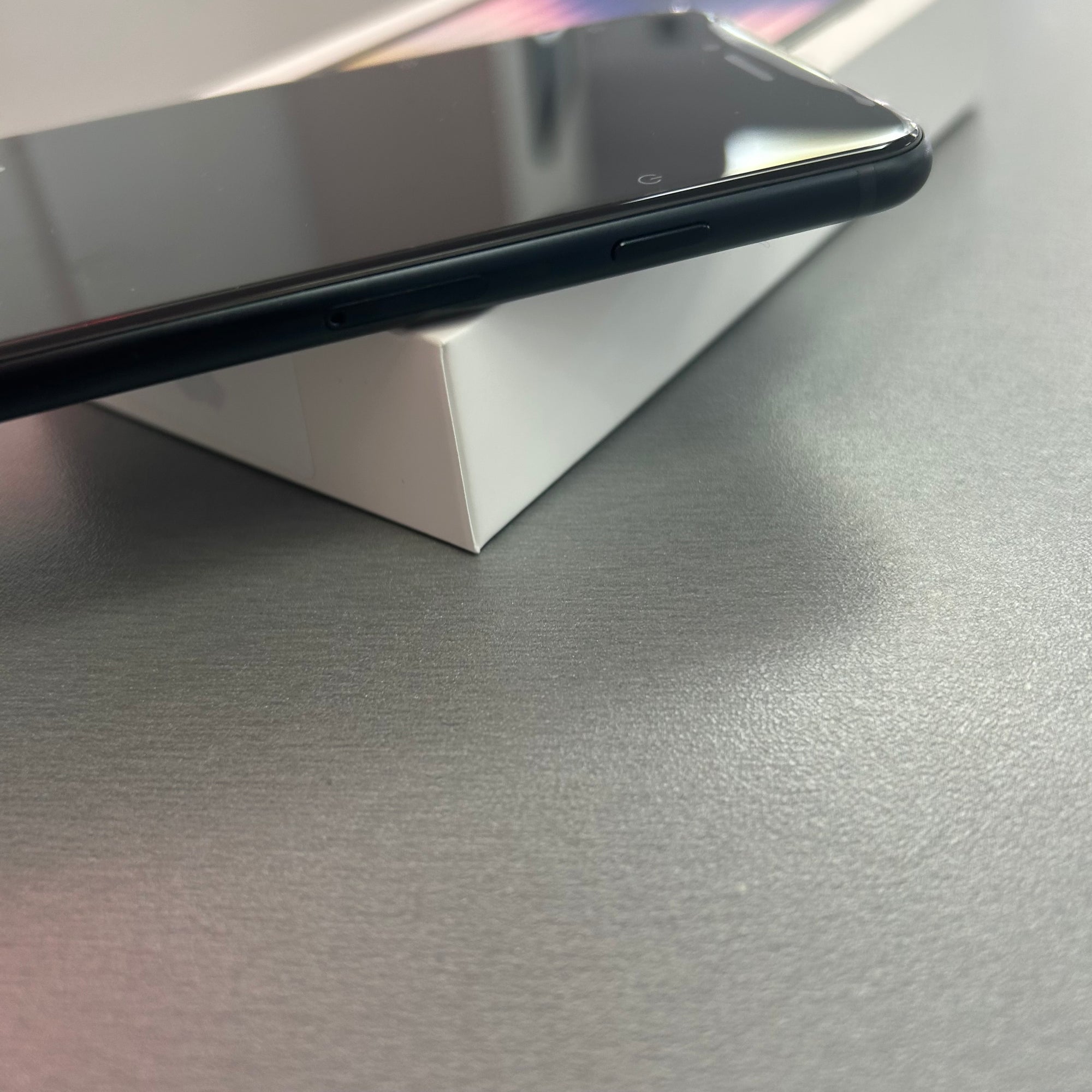 iPhone SE 3rd Generation (2022) 64GB Midnight 100% Battery Health