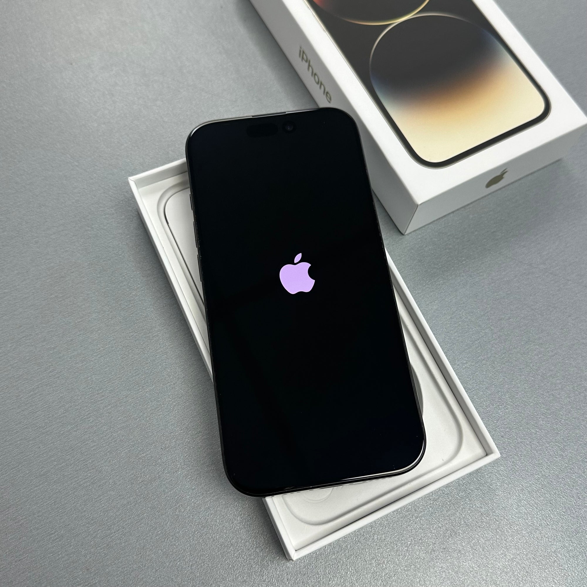 Apple iPhone 16 Pro Black Titanium 128GB - Original 89% Battery Health Grade A+