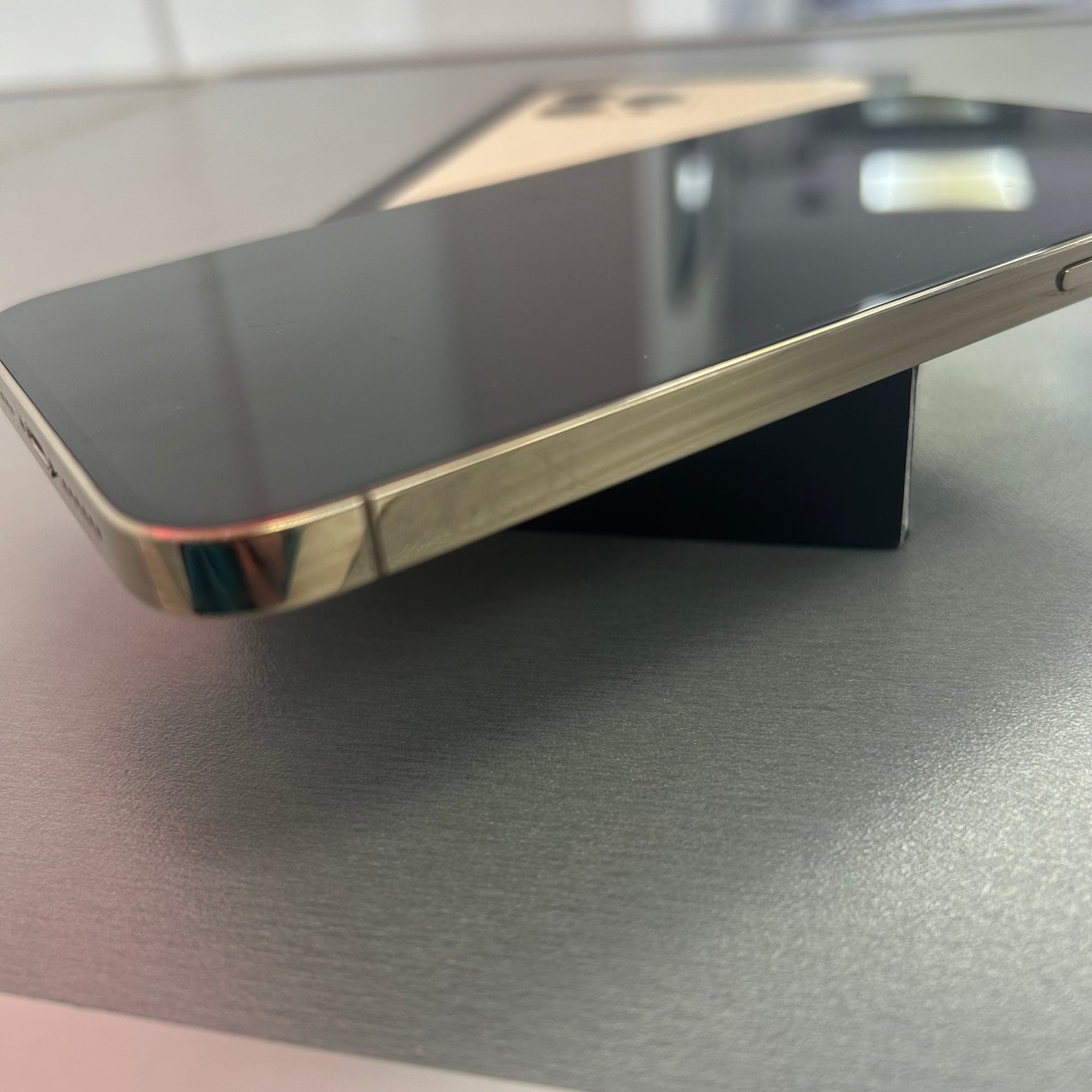 Apple iPhone 13 Pro Max 128GB Gold - 100% Battery Health