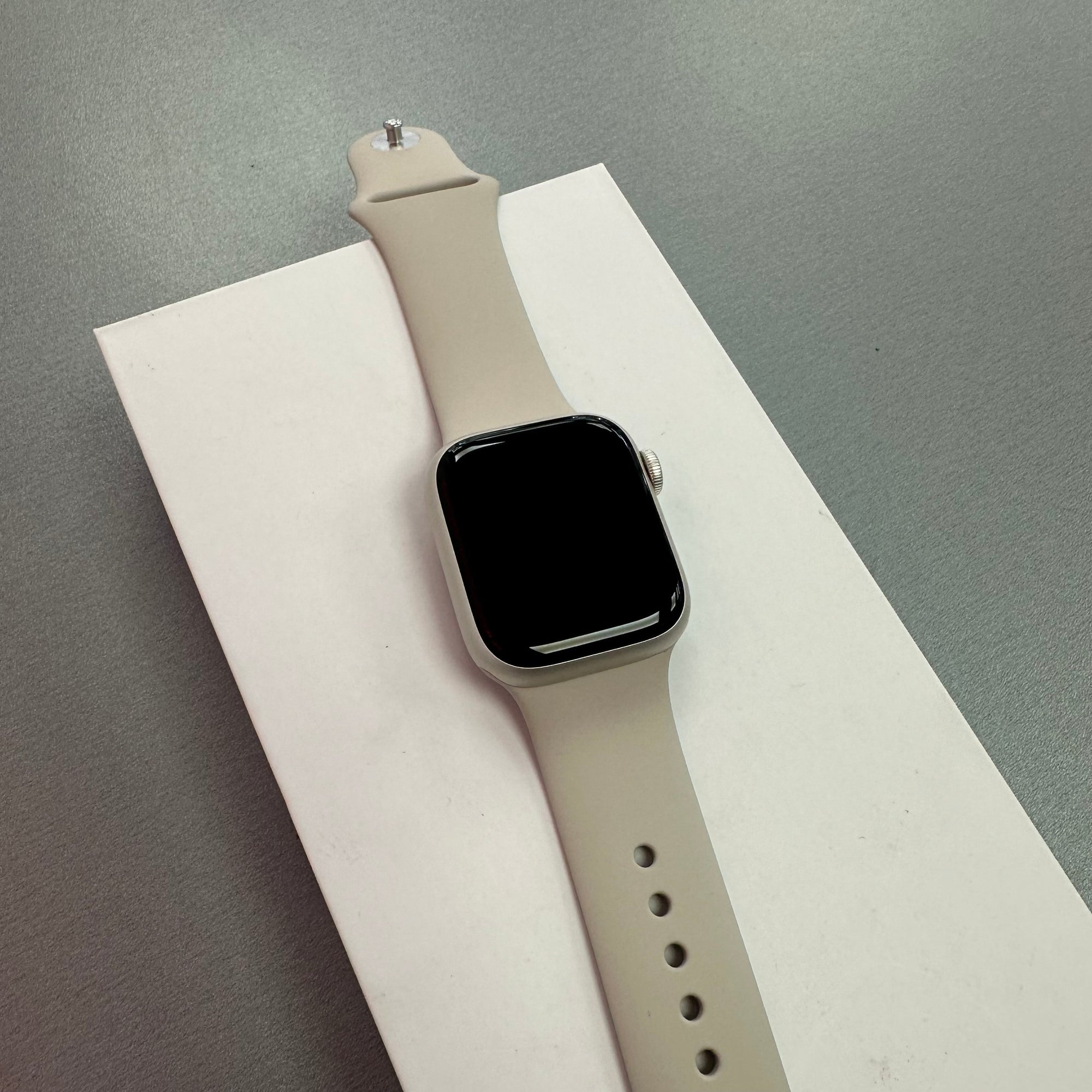 Apple Watch Series 8 41mm Starlight Aluminium &amp; Sports Band GPS + Cellular