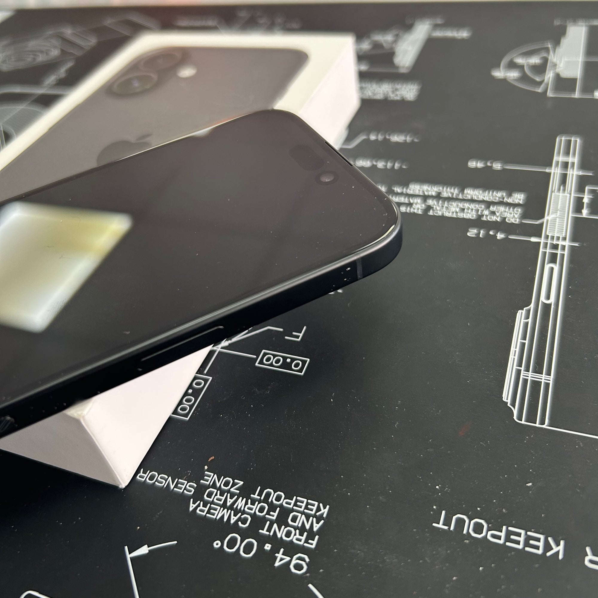 Apple iPhone 16 128GB Black 100% Battery Health