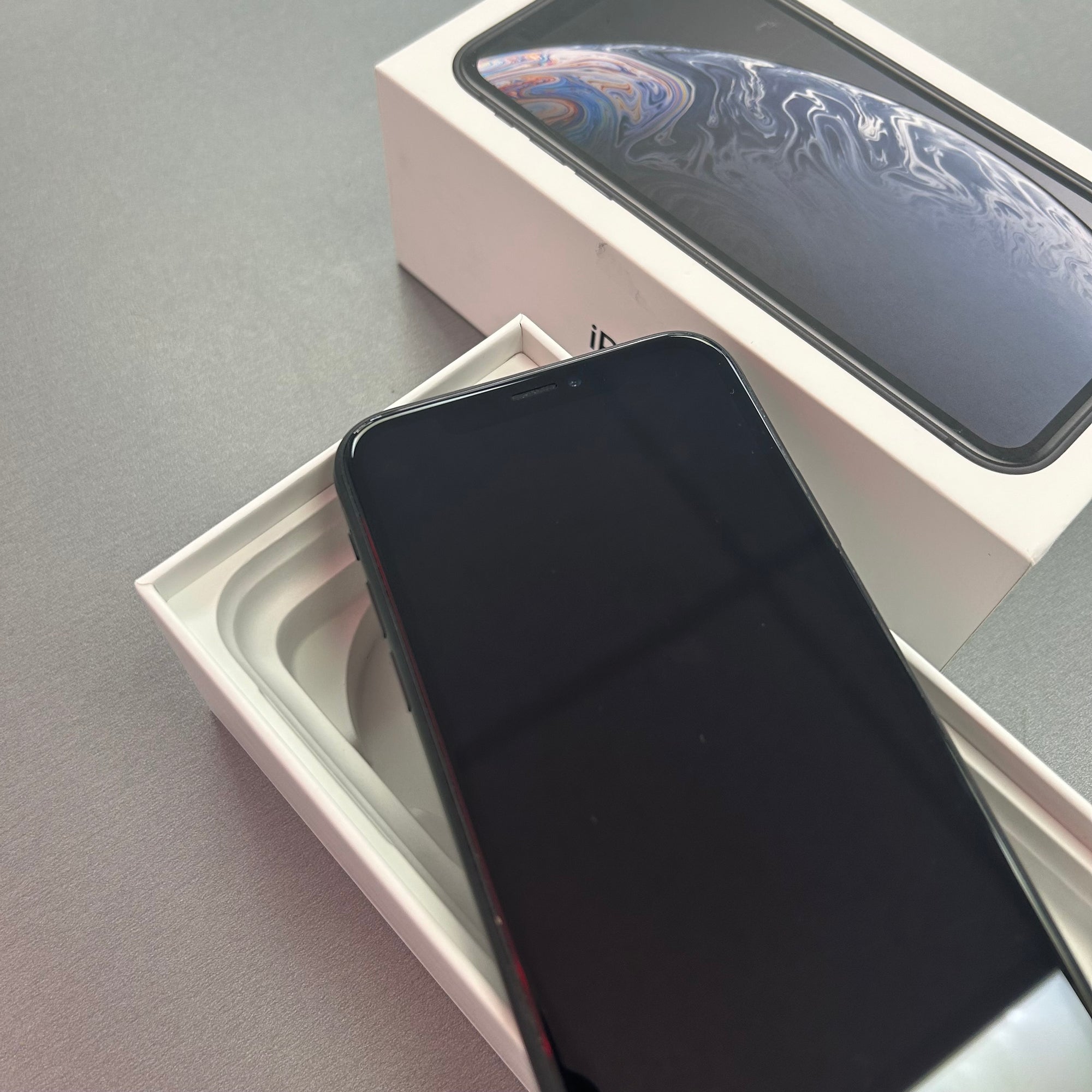 Apple iPhone XR 64GB Black 92% Battery Health