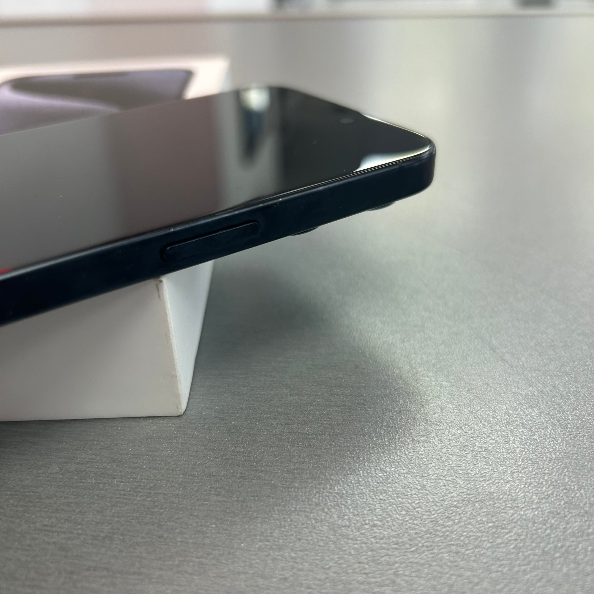 Apple iPhone 15 Pro 128GB - Blue Titanium - 91% Battery