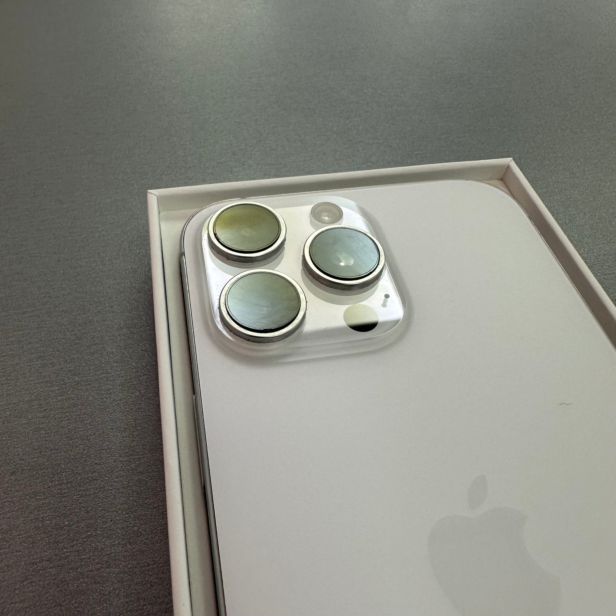 Apple iPhone 16 Pro Max 256GB White Titanium - 91% Battery Health