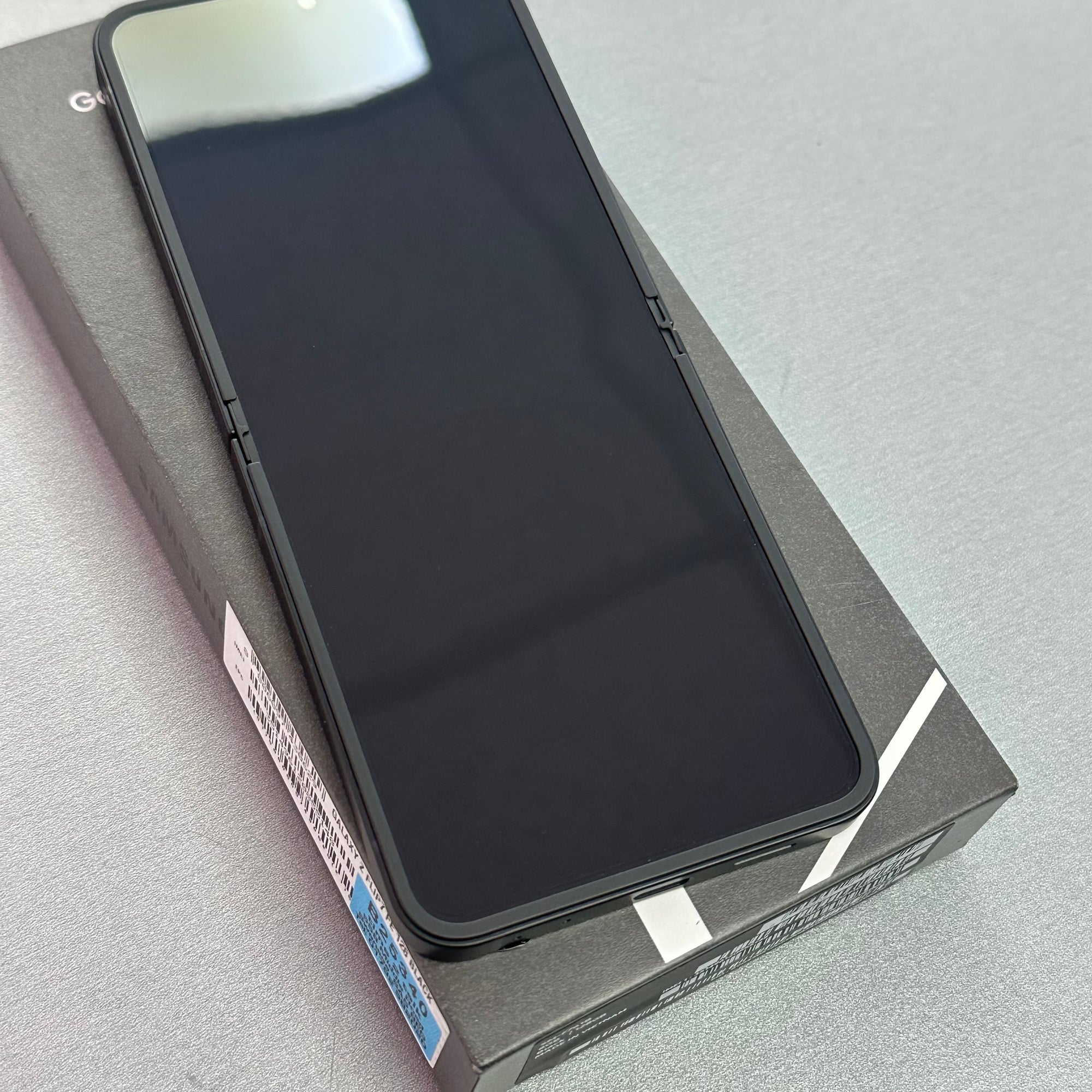 Samsung Galaxy Z Flip7 FE Black 128GB - Opened Never Used