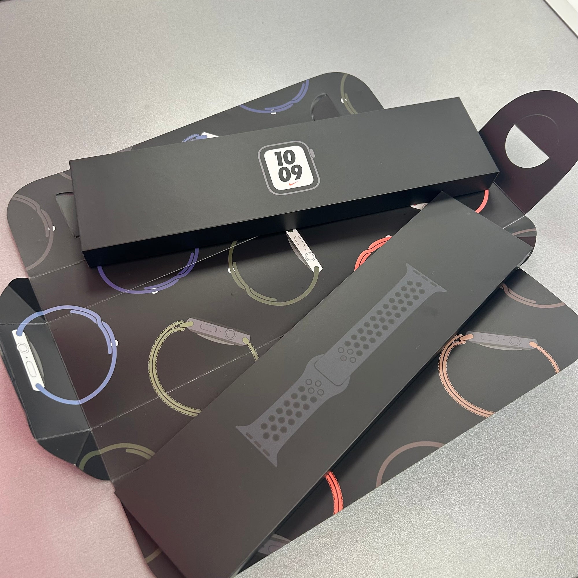 Apple Watch Nike Edition SE - 40mm Space Grey Aluminium