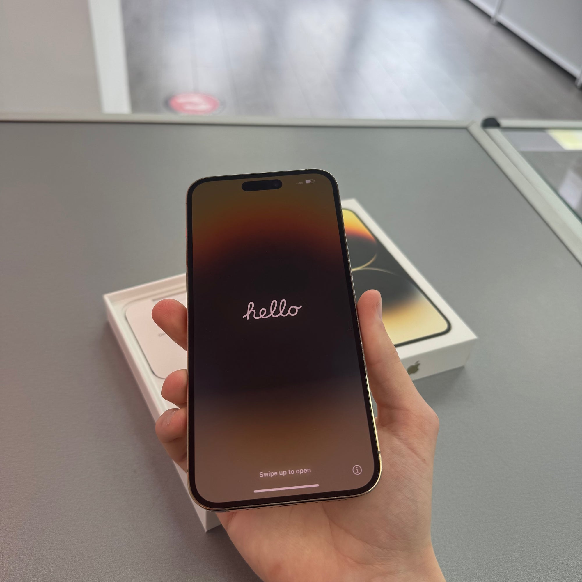 iPhone 14 Pro Max Gold 128GB - 100% Battery Health