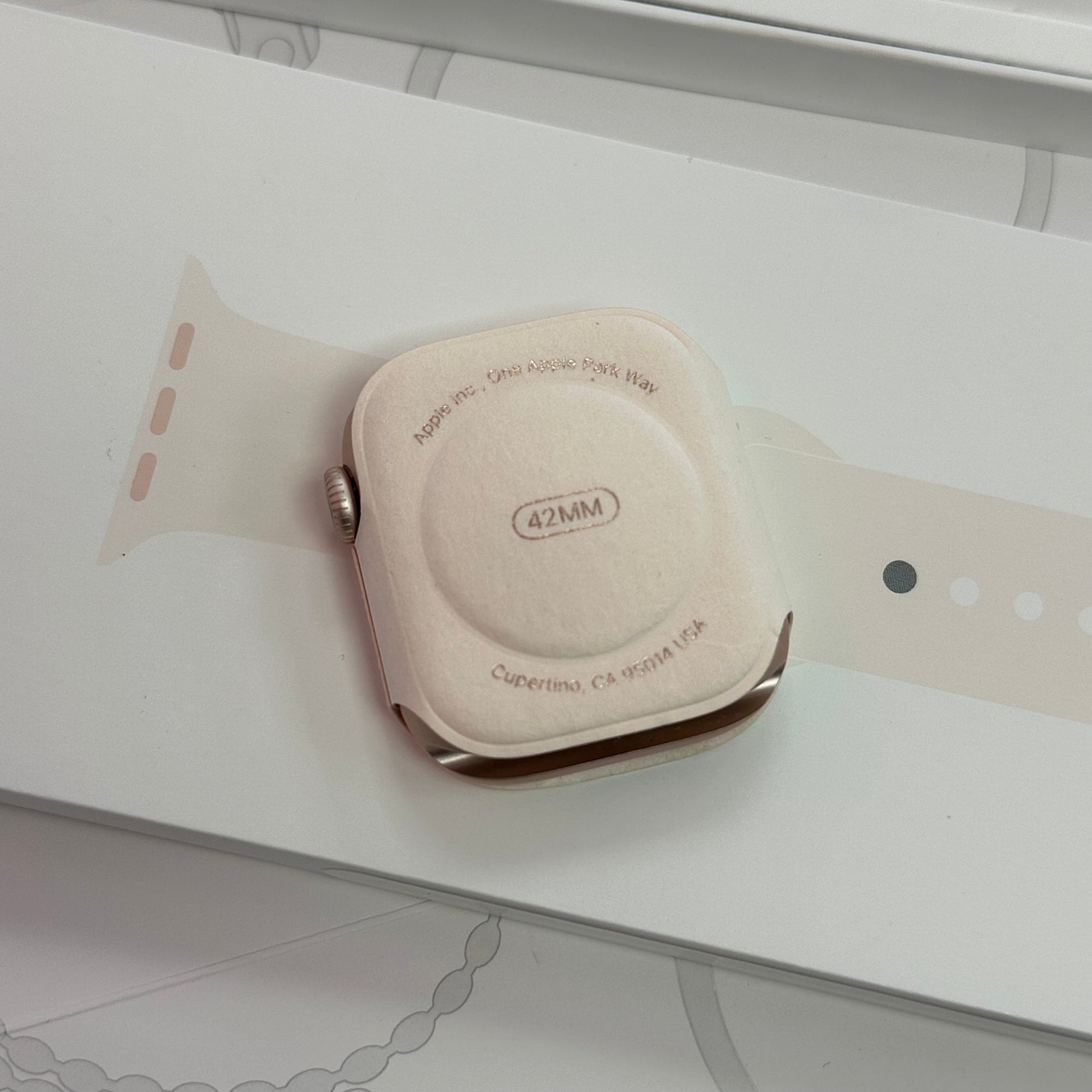 Apple Watch Series 10, 42mm GPS Rose Gold - Opened Never Used