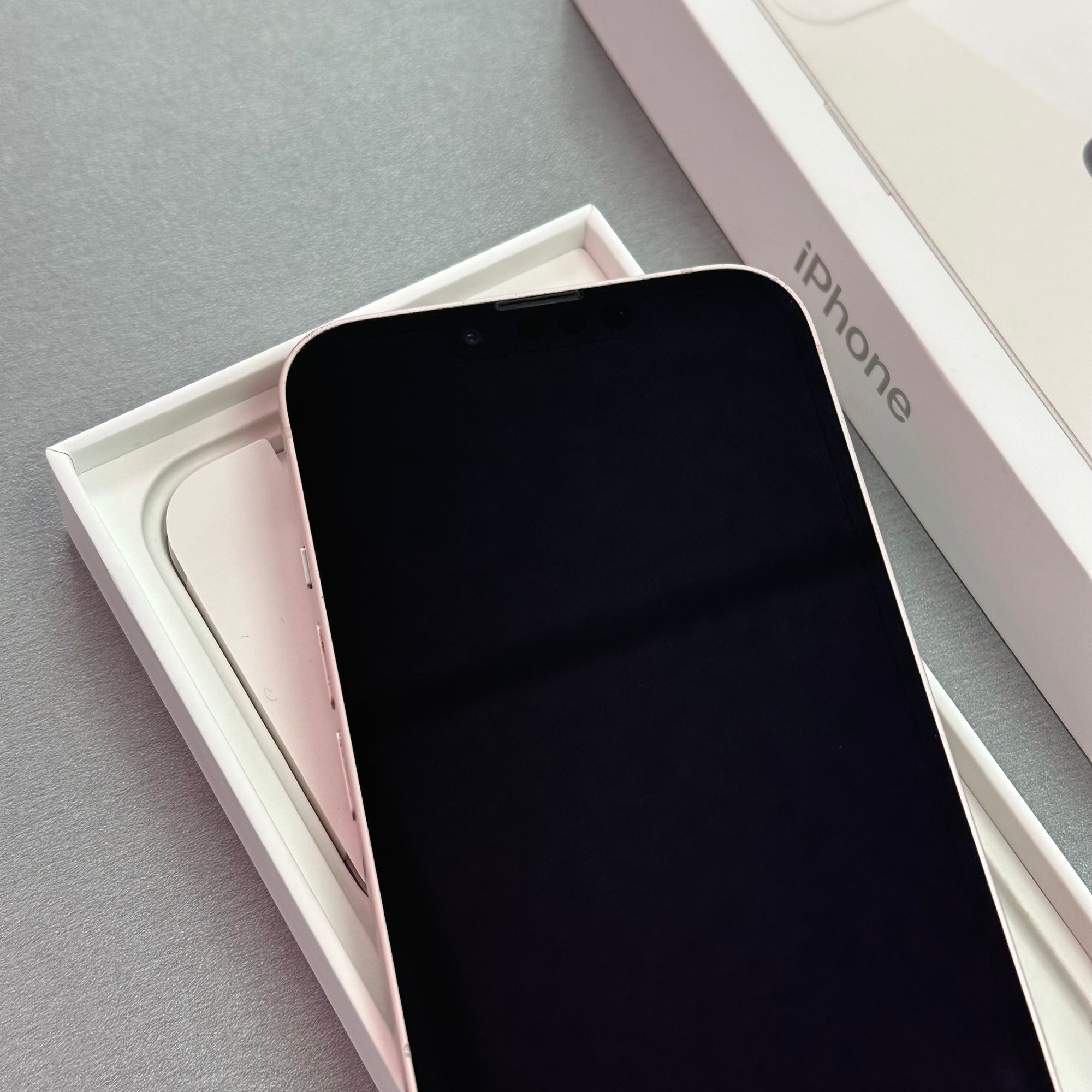 Apple iPhone 13 128GB Pink - 100% Battery Health