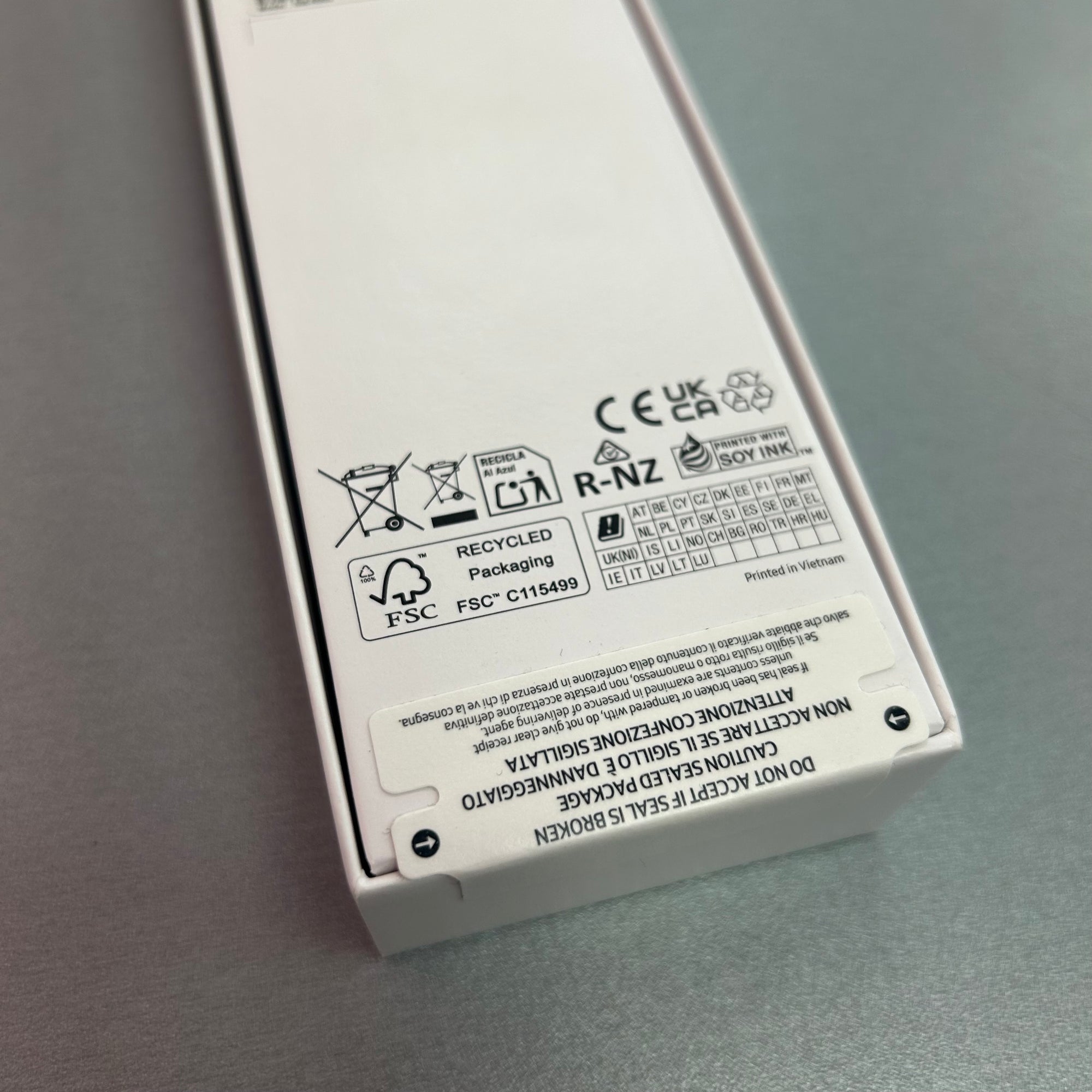 Brand New Samsung Galaxy Watch6 Classic  - 43mm WiFi only