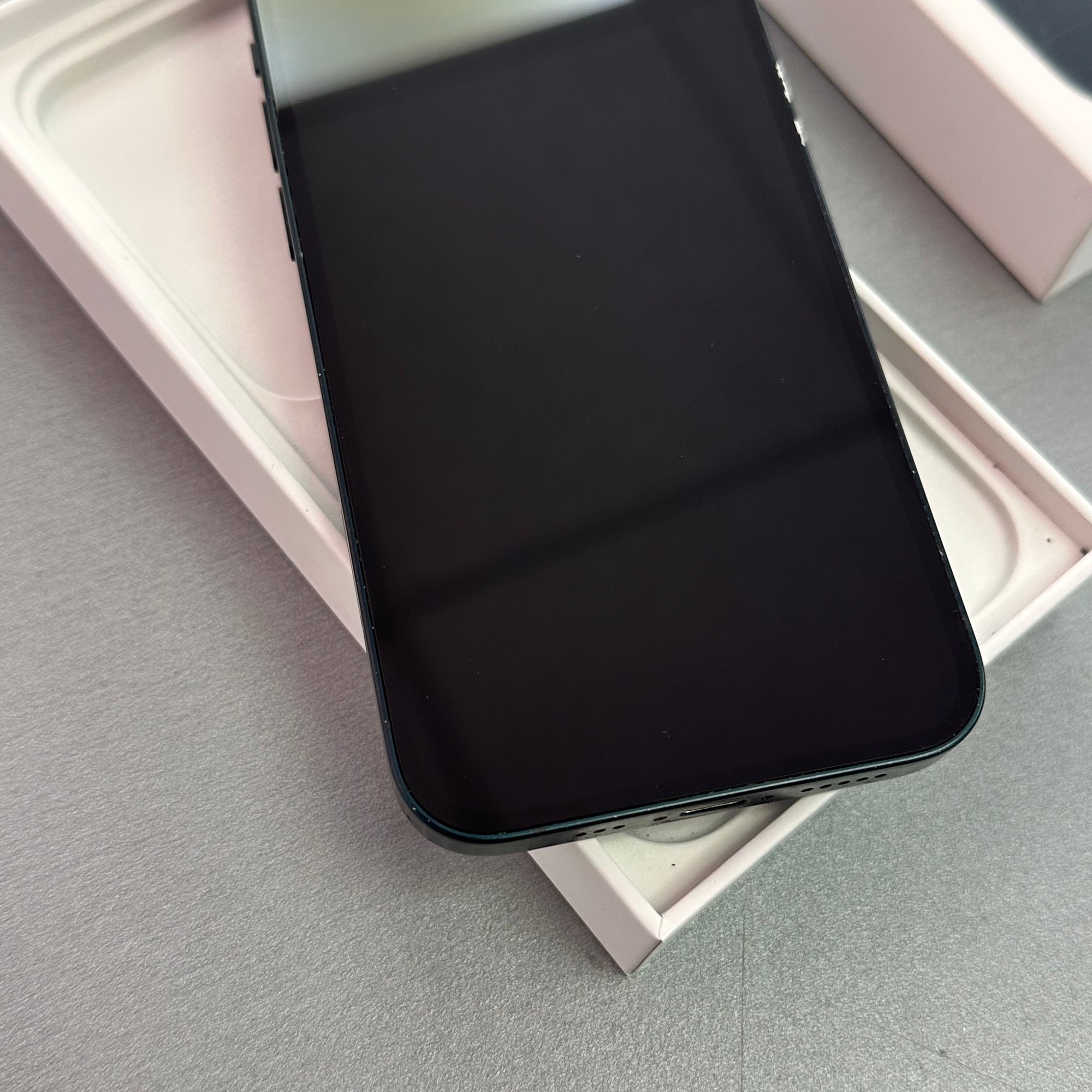 Apple iPhone 14 128GB Midnight - 100% Battery Health