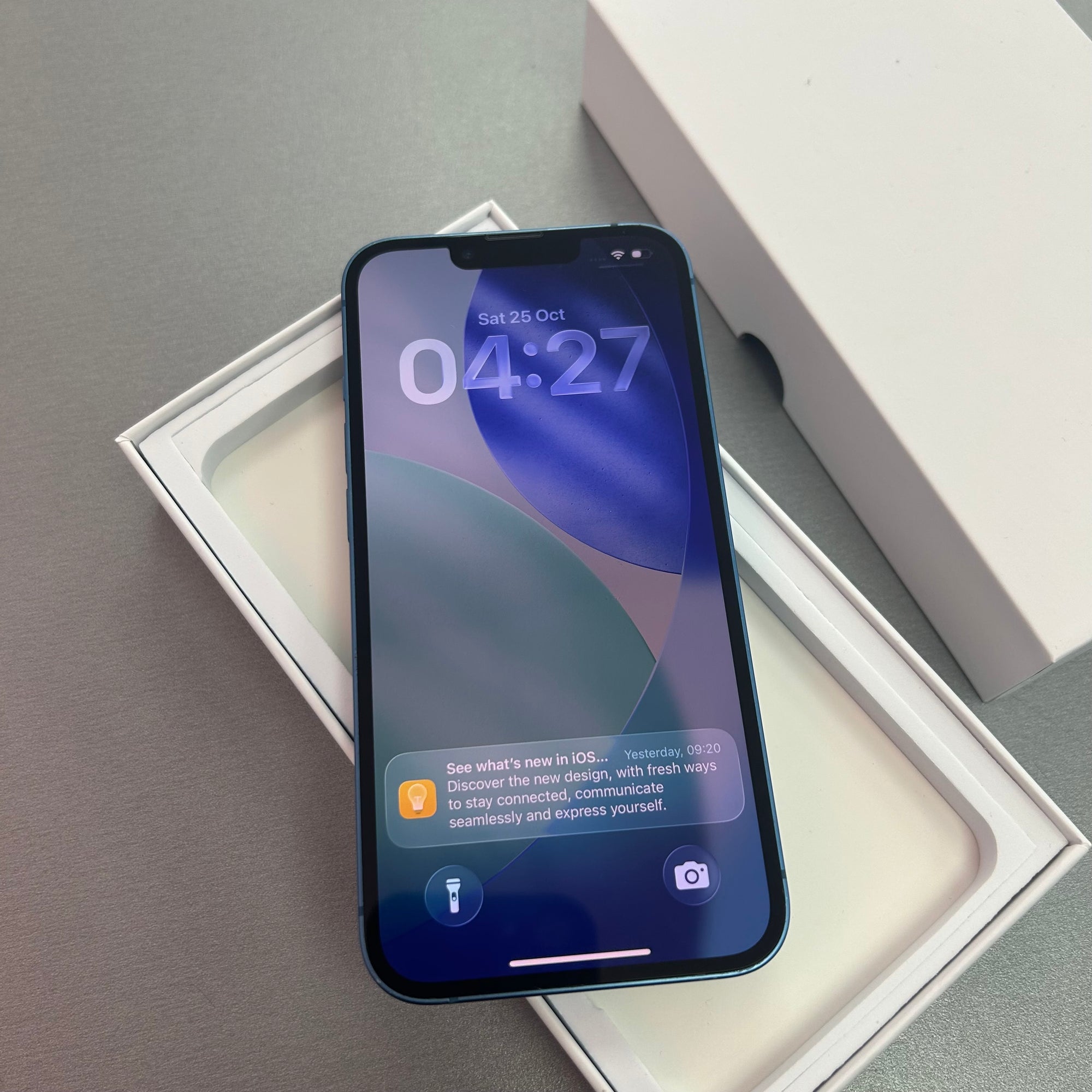 Apple iPhone 13 128GB Blue - 100% Battery Health