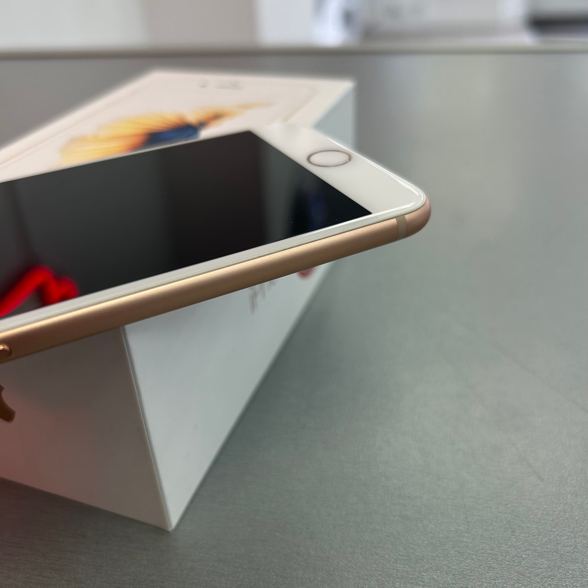 Apple iPhone 8 Rose Gold 64GB - 94% Battery Health