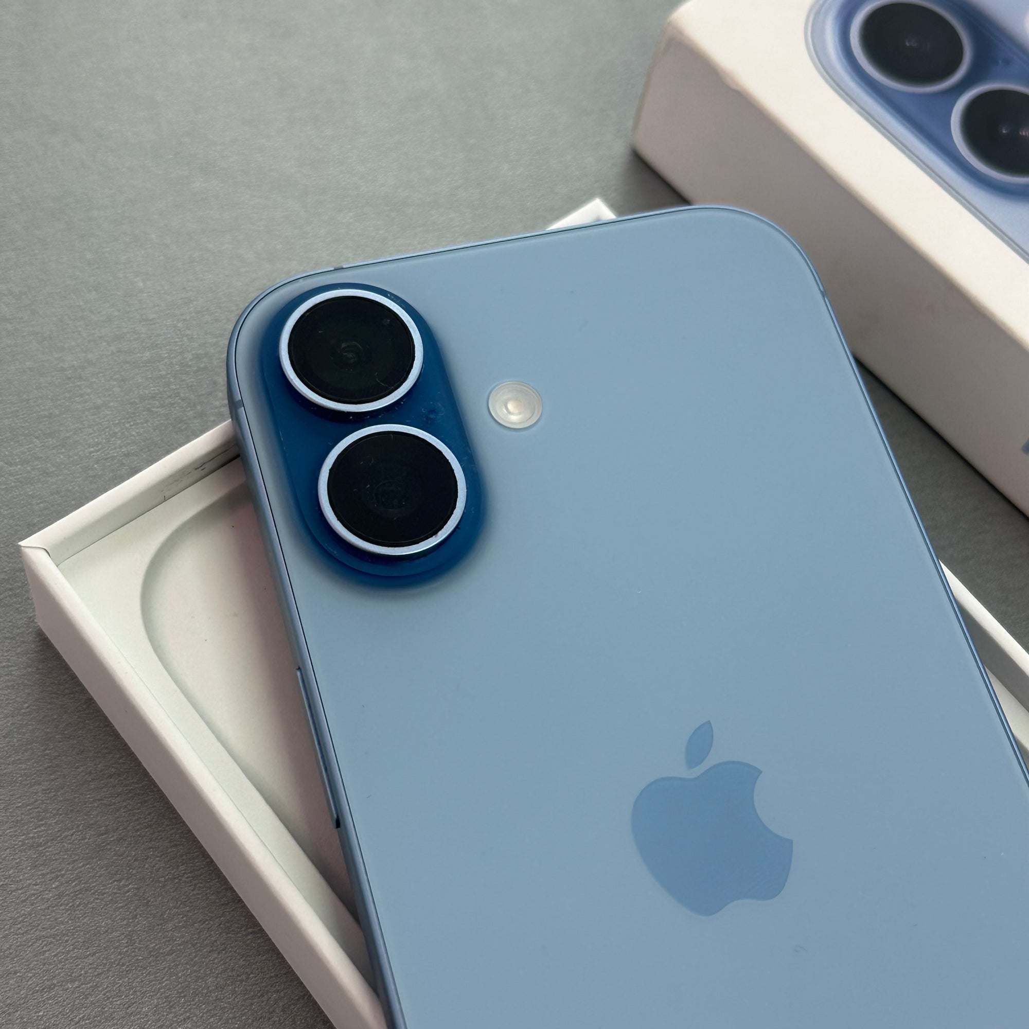 Apple iPhone 17 256GB Mist Blue