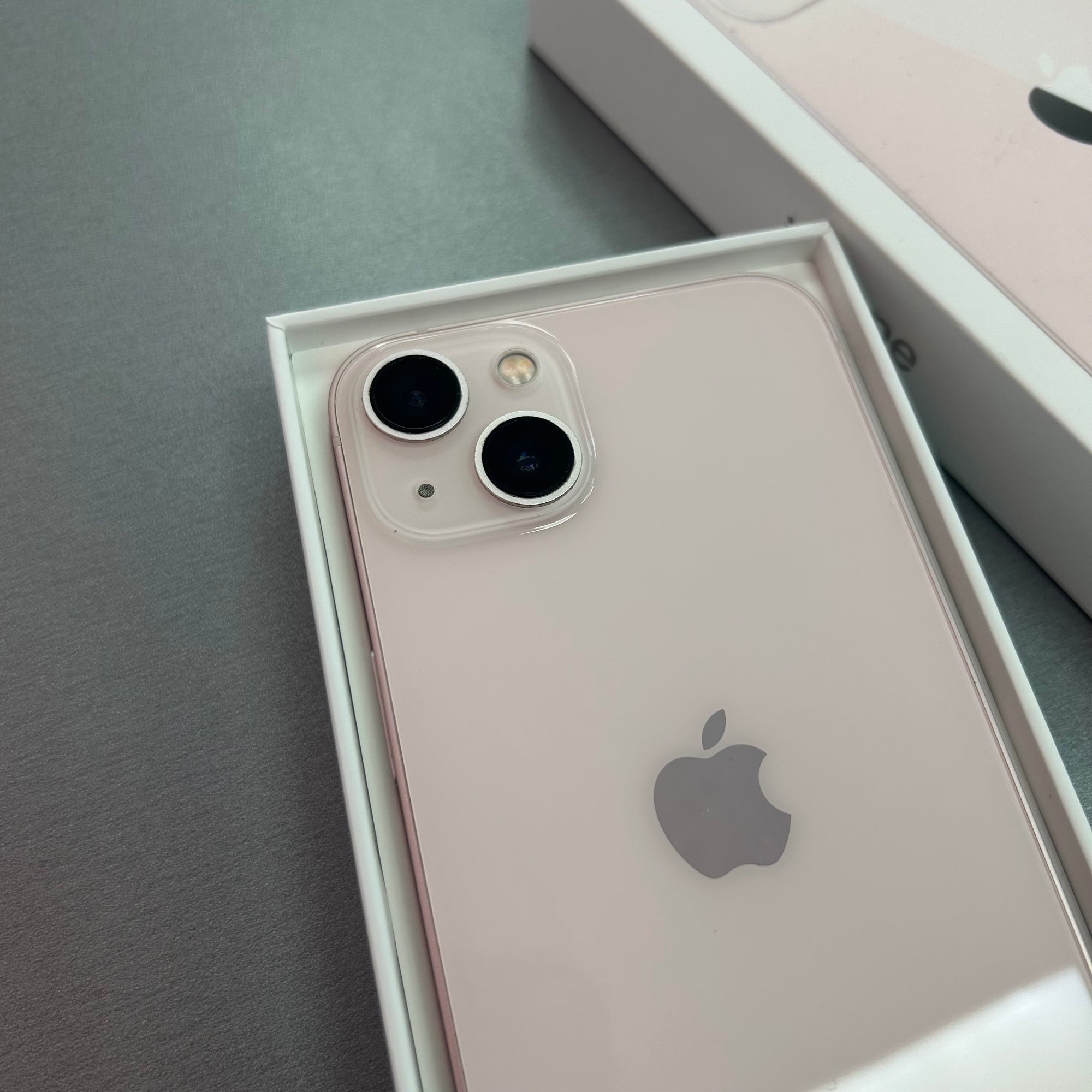 Apple iPhone 13 128GB Pink 100% Battery Health