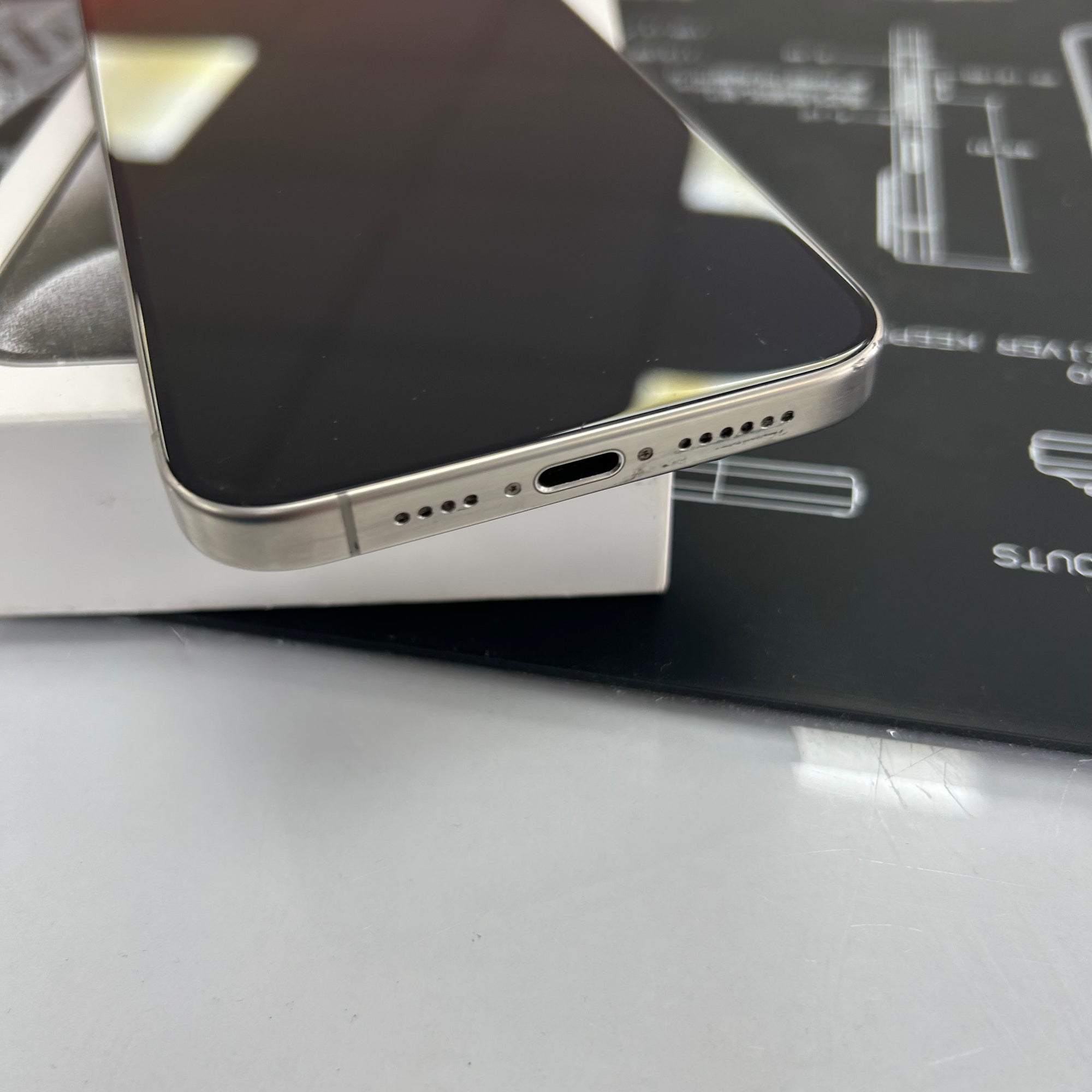 Apple iPhone 15 Pro Max 256GB Natural Titanium