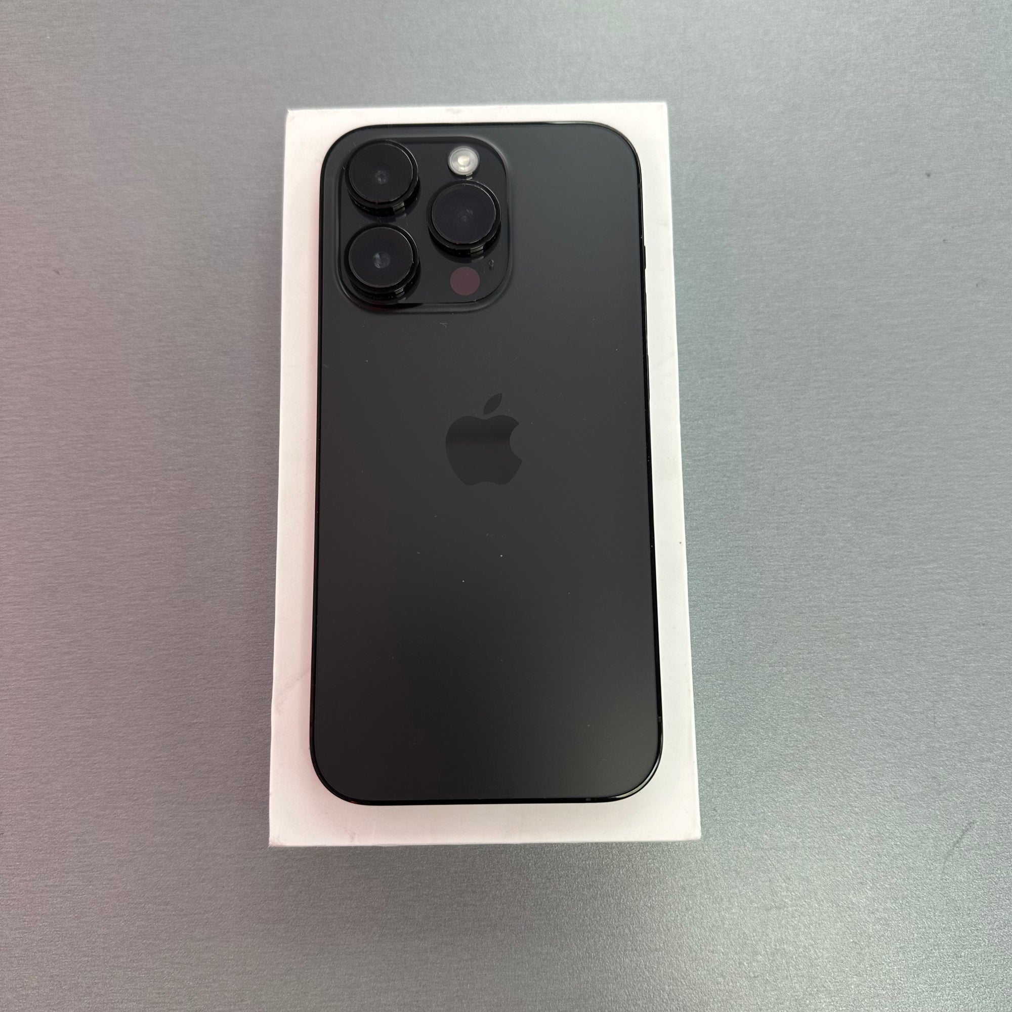 Apple iPhone 14 Pro - Space Black 128GB &amp; 100% Battery Health
