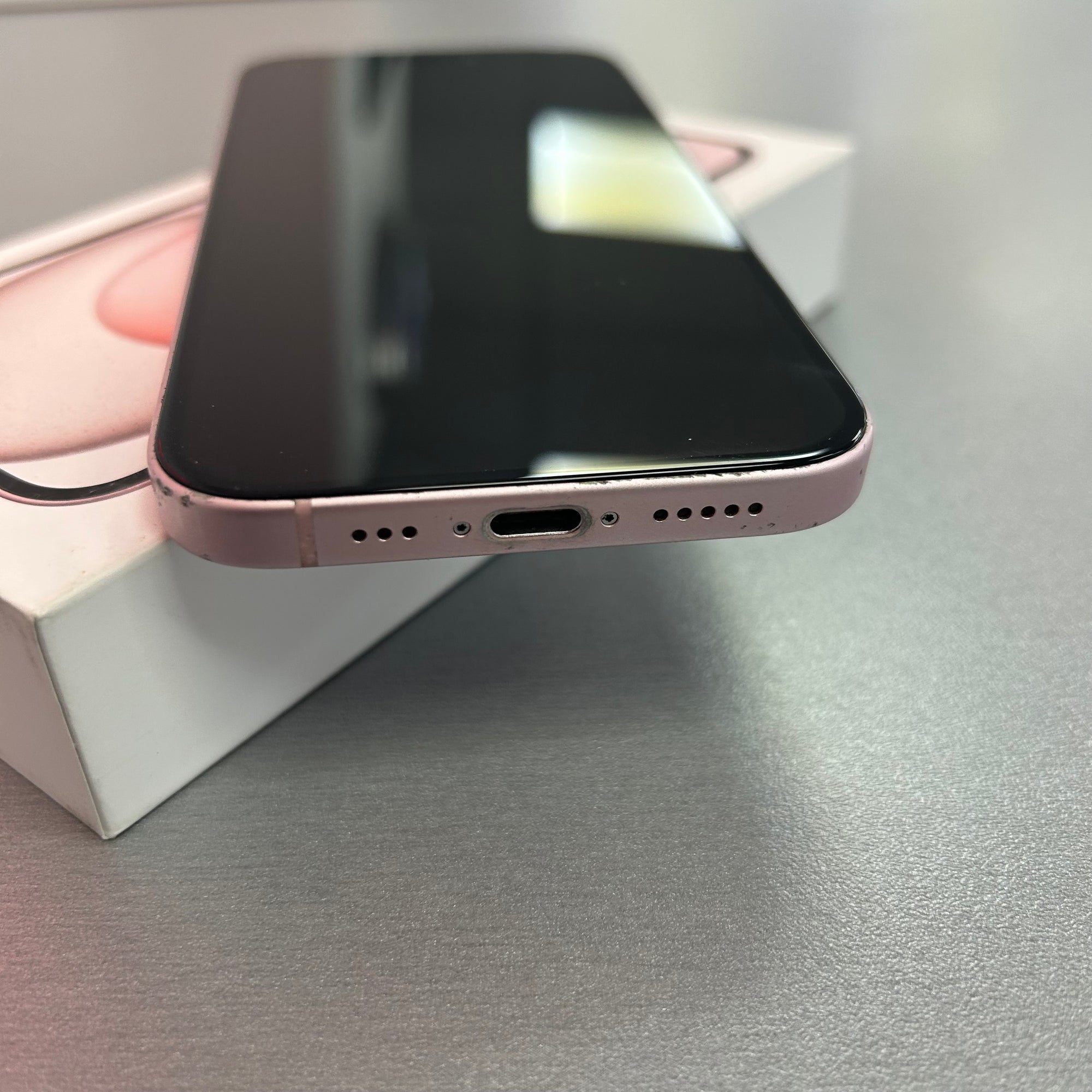 Apple iPhone 15 128GB Pink 100% Battery Health