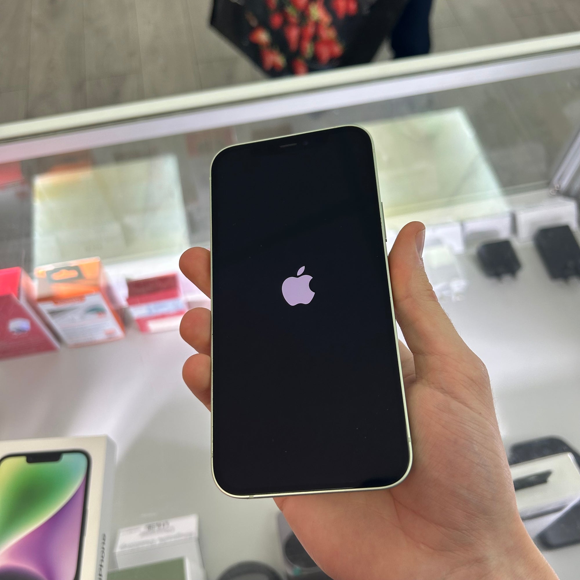 Apple iPhone 12 64GB Green - 100% Battery Health