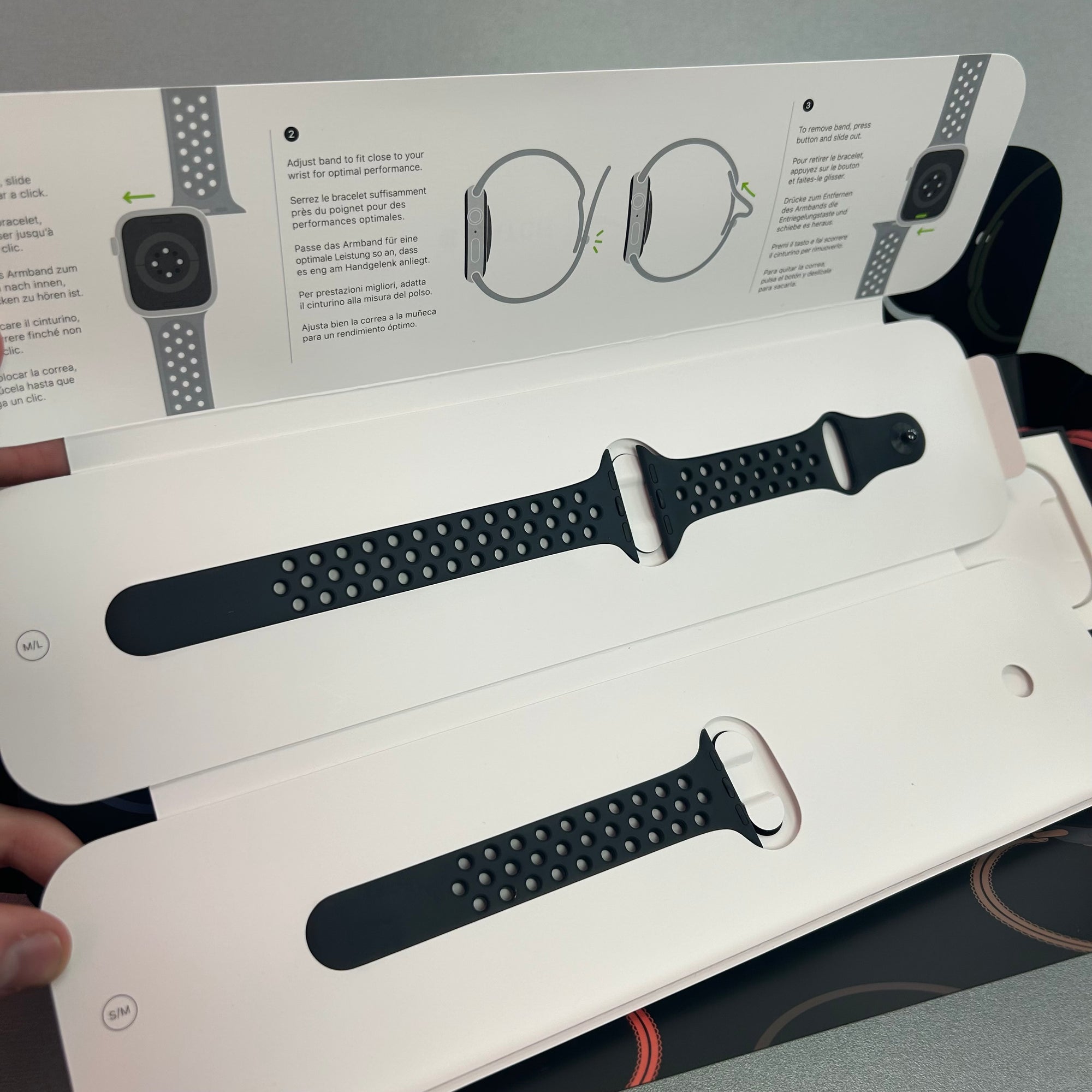 Apple Watch Nike Edition SE - 40mm Space Grey Aluminium
