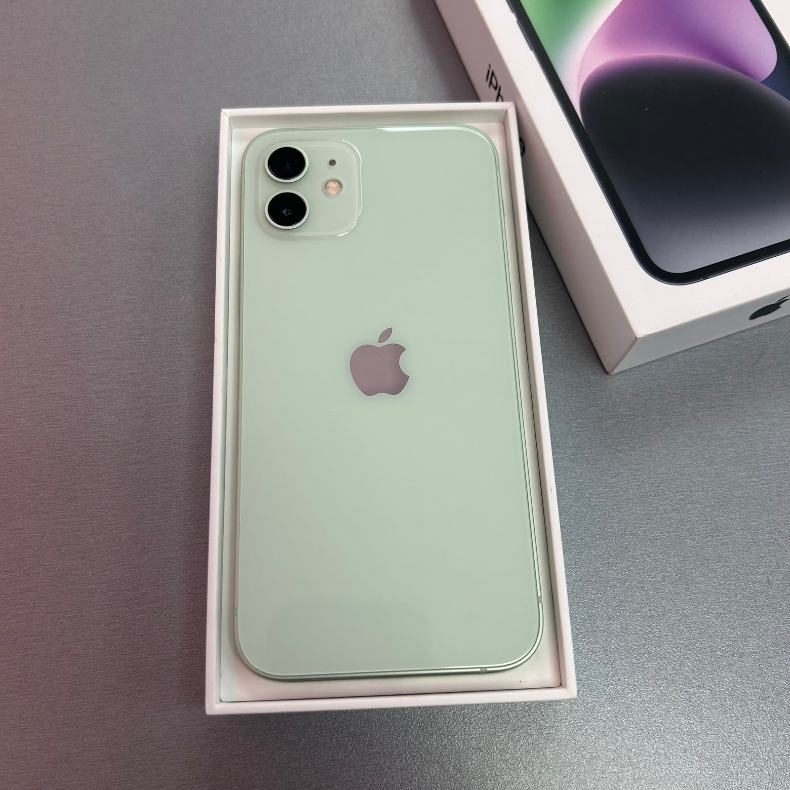 Apple iPhone 12 64GB Green - 100% Battery Health