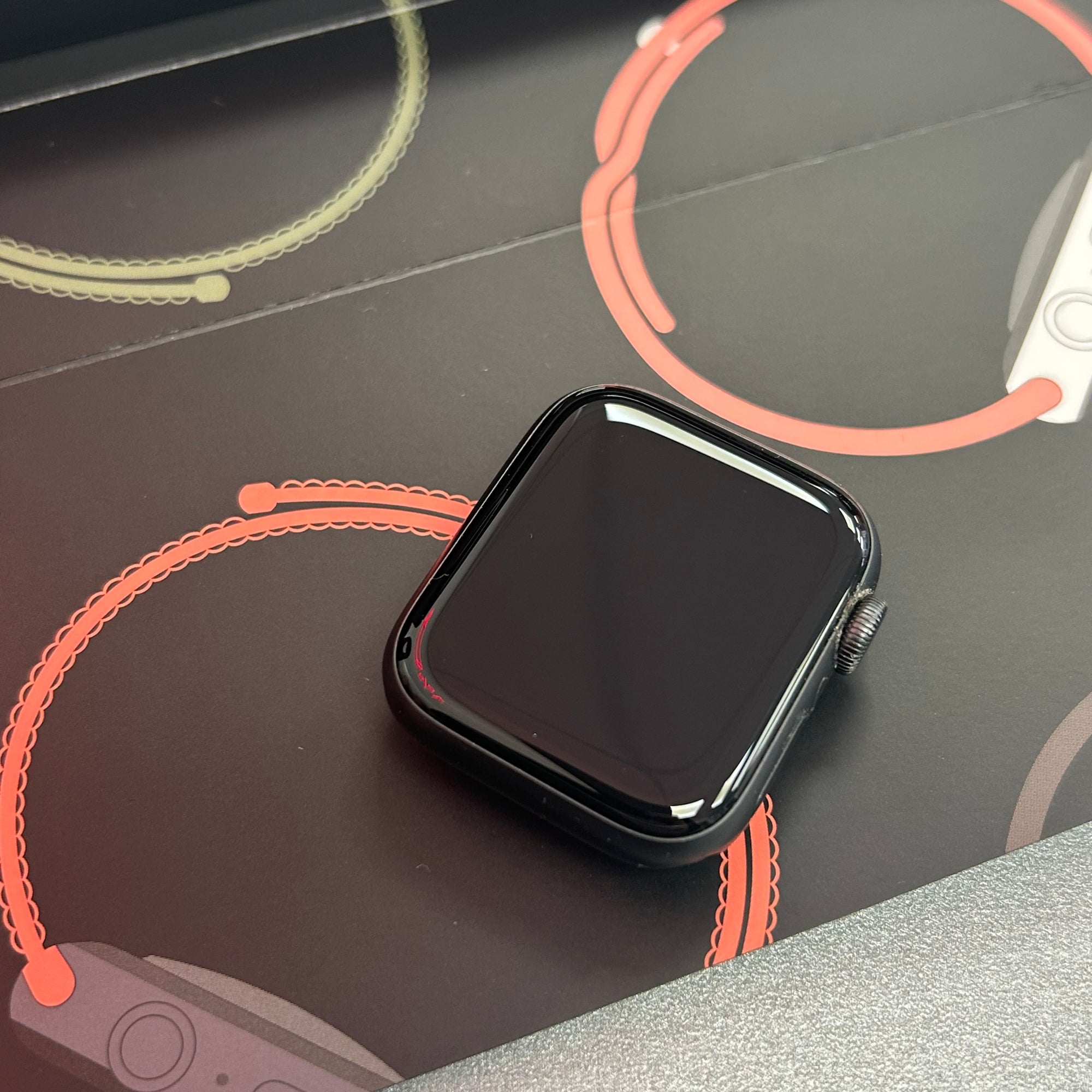 Apple Watch Nike Edition SE - 40mm Space Grey Aluminium