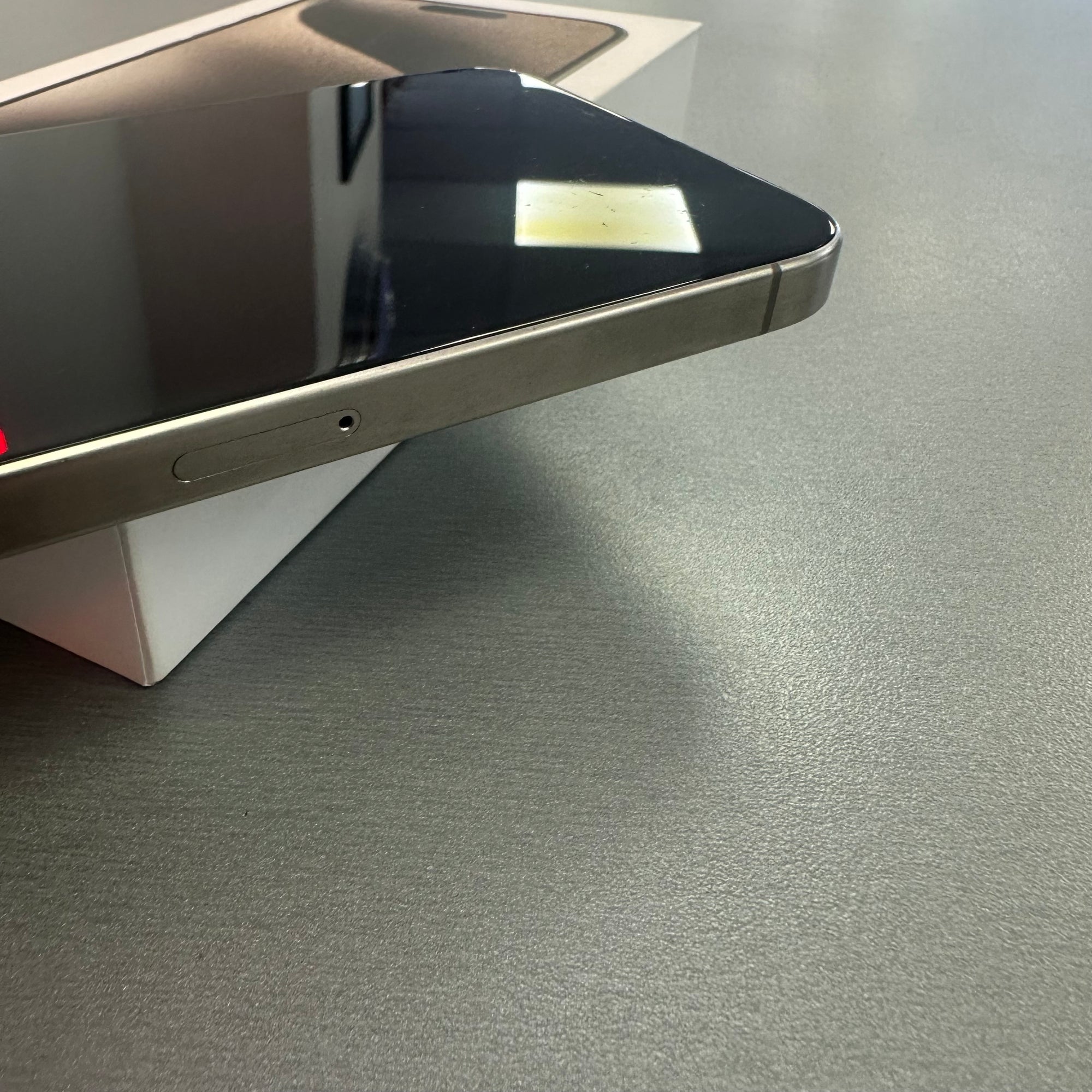 Apple iPhone 15 Pro Max 256GB Natural Titanium