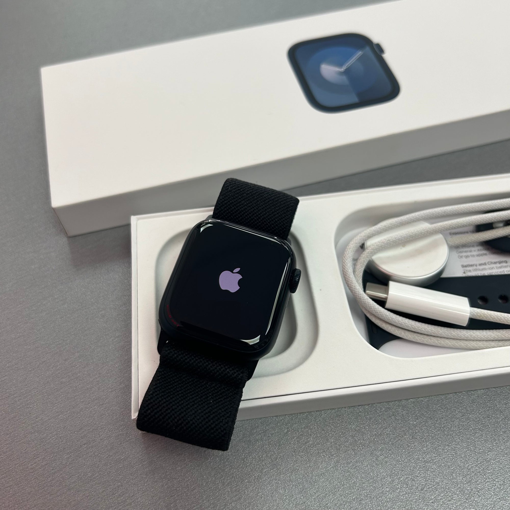 Apple Watch Series 9 Starlight Aluminium & Cream Sports Band 41MM GPS Only