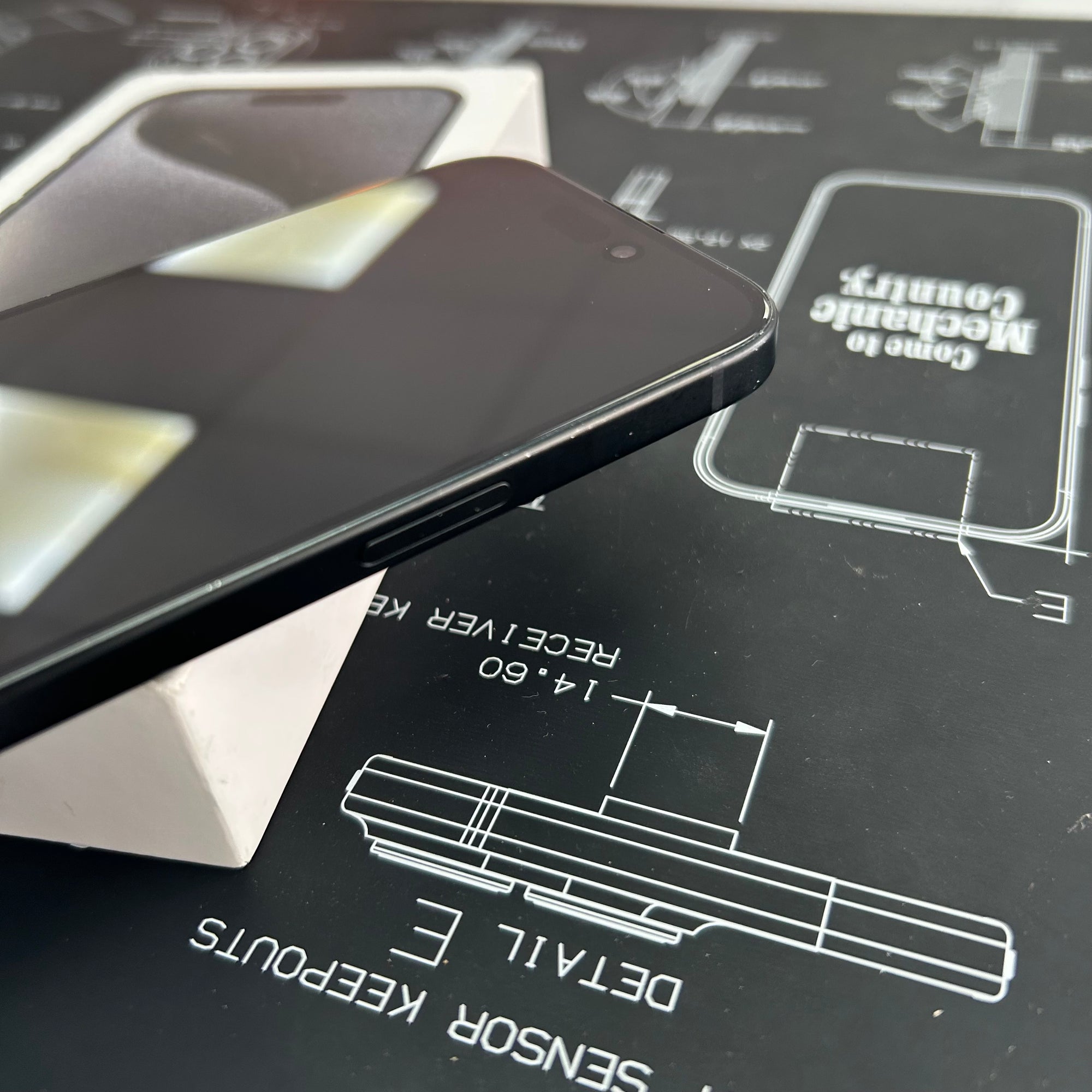 Apple iPhone 15 128GB Black - 90% Battery Health