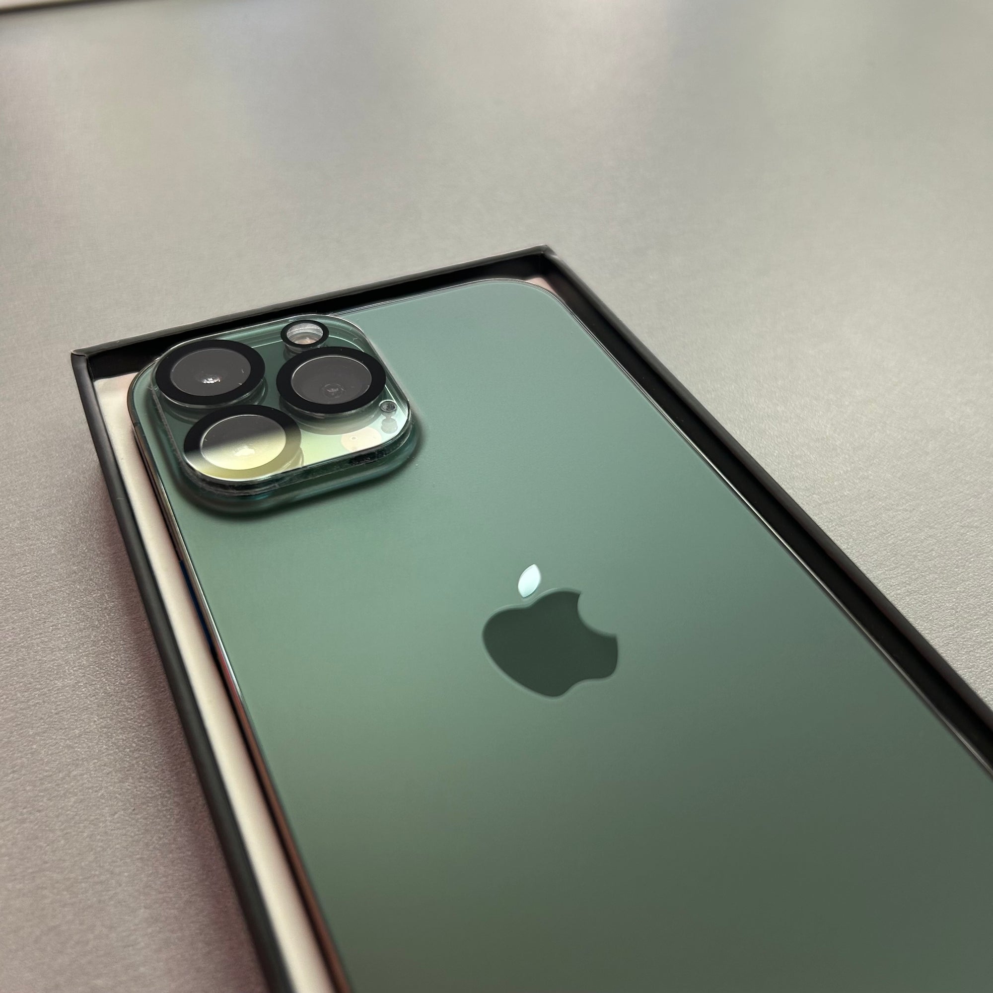 Apple iPhone 13 Pro Max 6.7” 1TB Alpine Green - 100% Battery Health