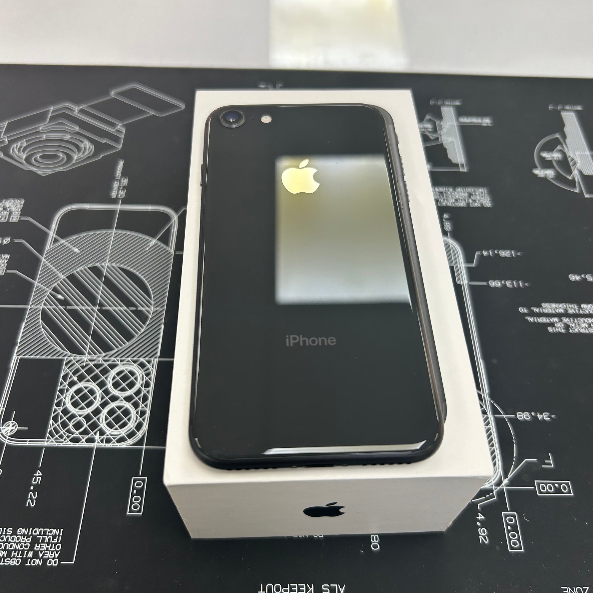 Apple iPhone 8 Black 64GB - 100% Battery Health