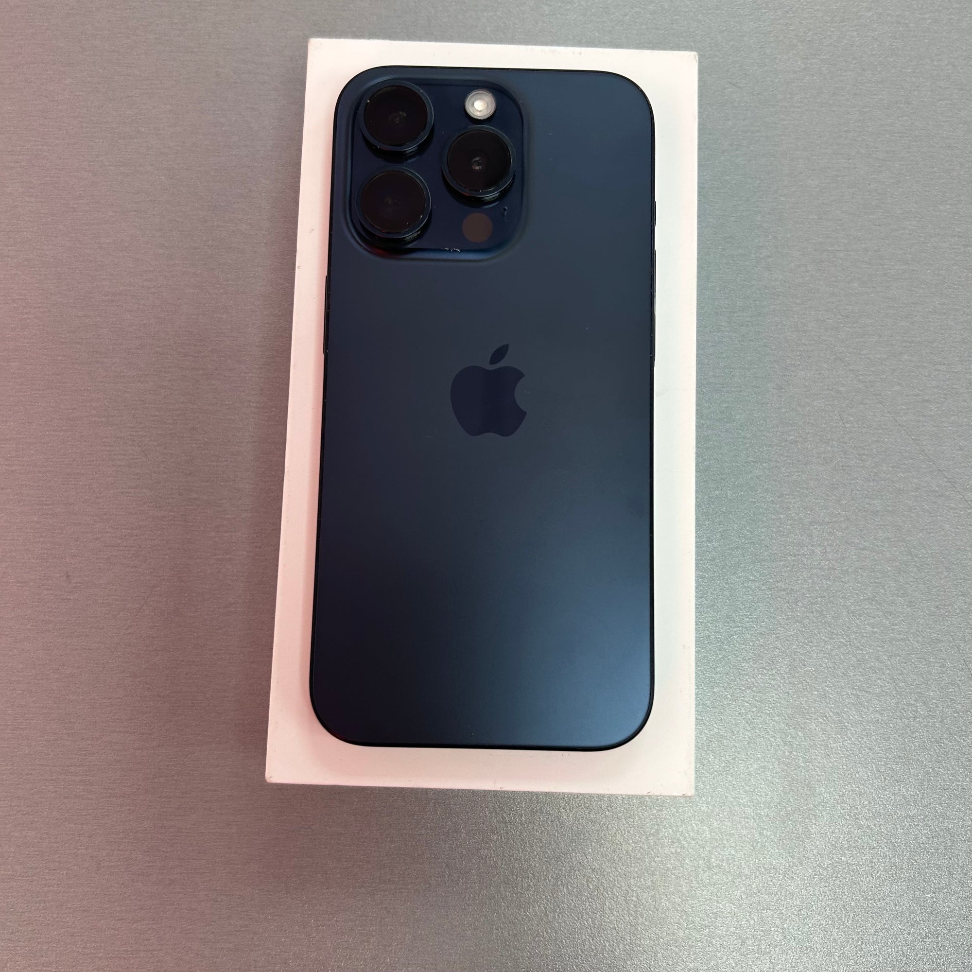 Apple iPhone 15 Pro 128GB - Blue Titanium - 91% Battery