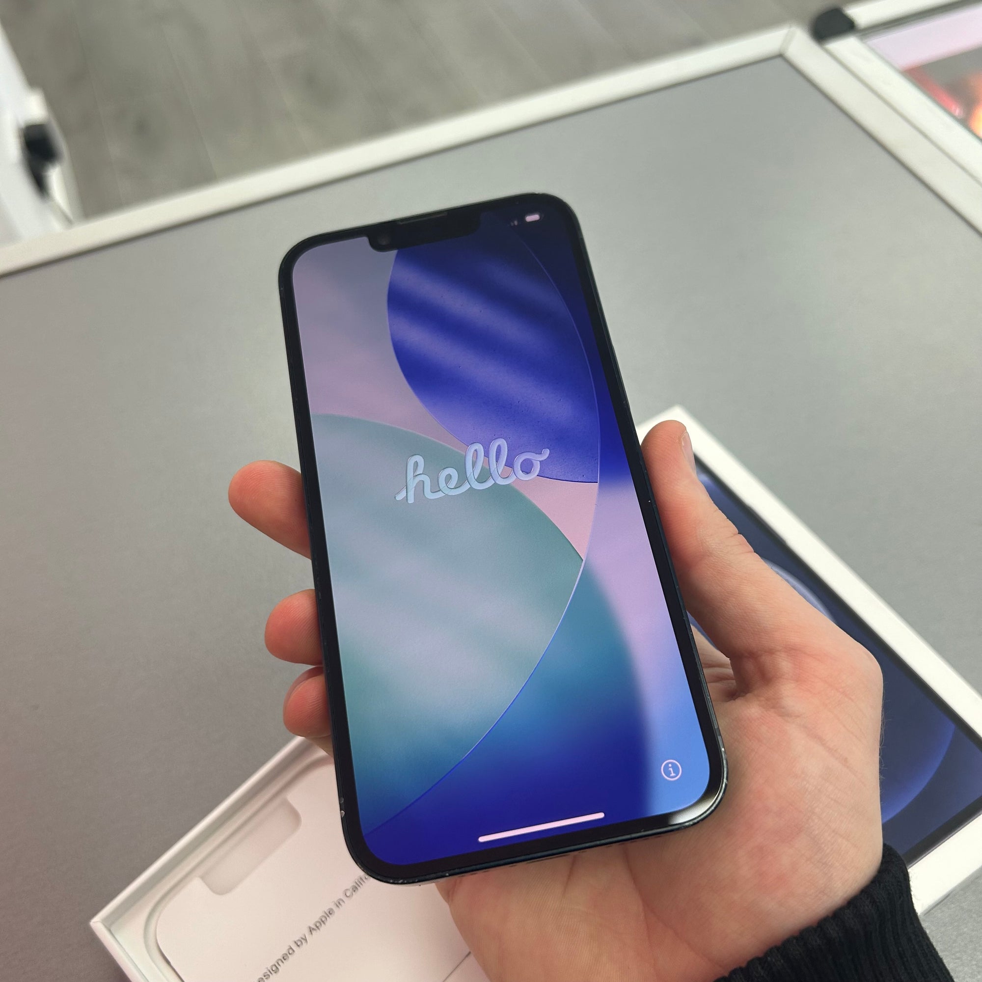 Apple iPhone 13 128GB Midnight 100% Battery Health