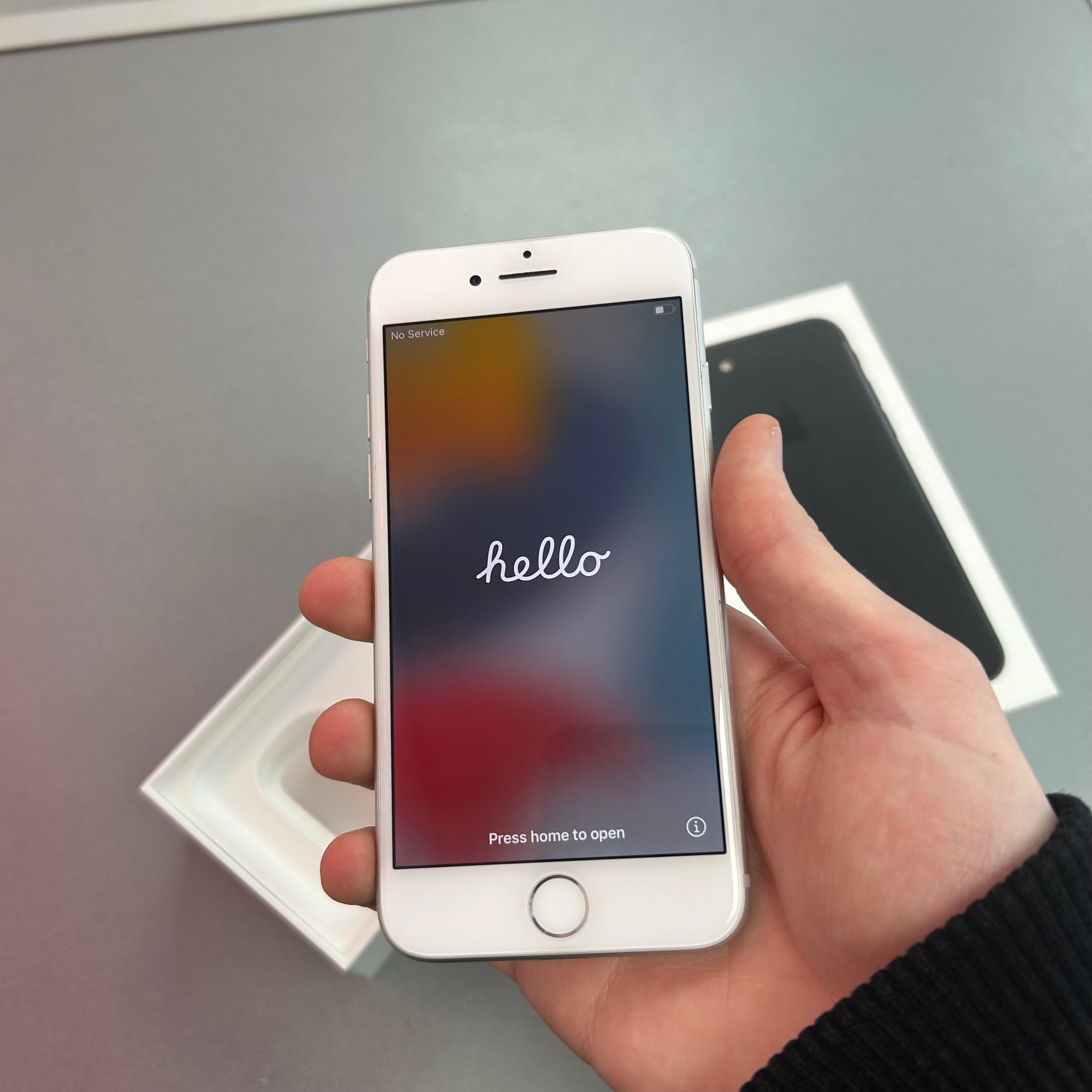 Apple iPhone 7 Silver 32GB - 95% Battery Health and Above