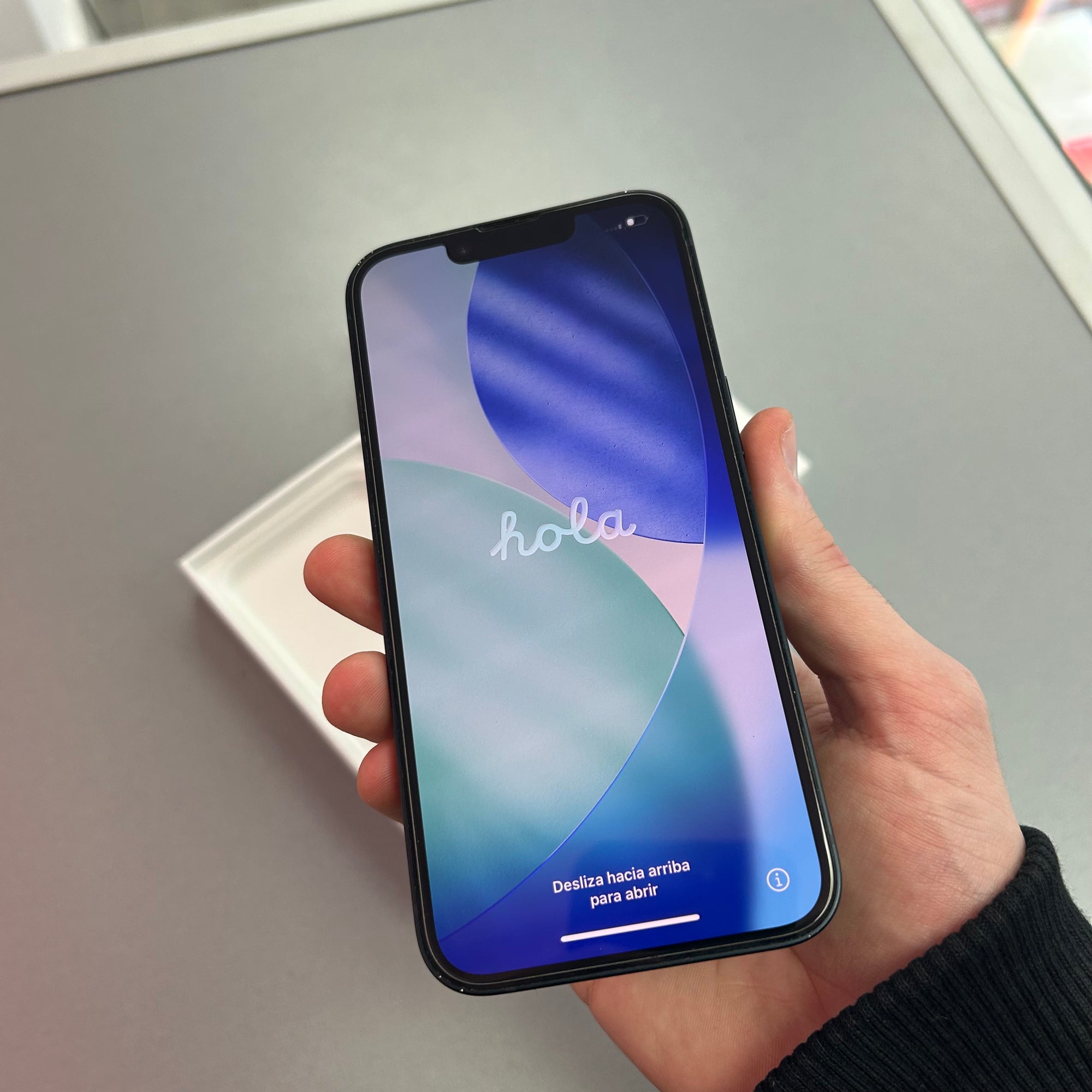 Apple iPhone 14 128GB Midnight - 100% Battery Health