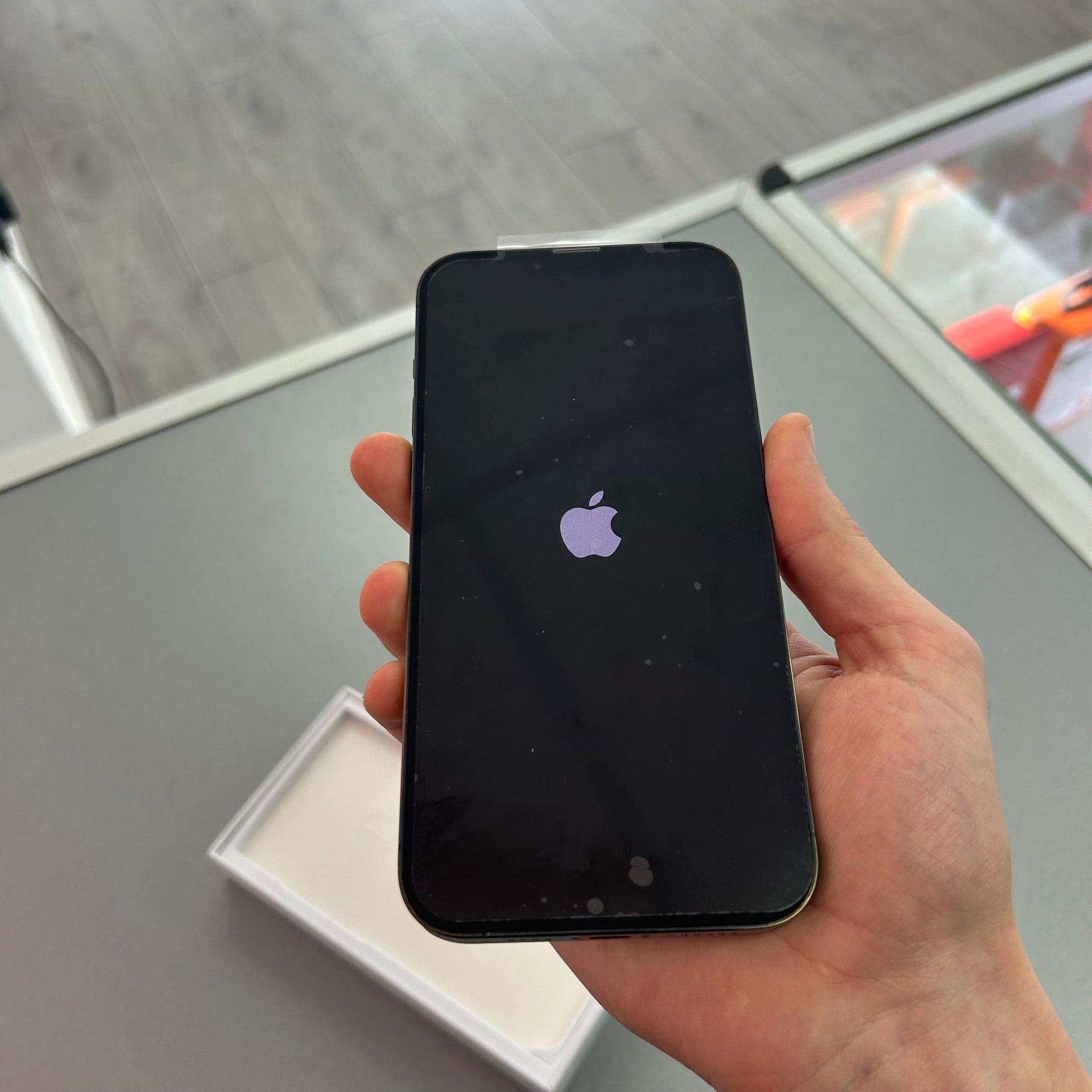 Apple iPhone 13 Pro Max 6.7” 1TB Alpine Green - 100% Battery Health