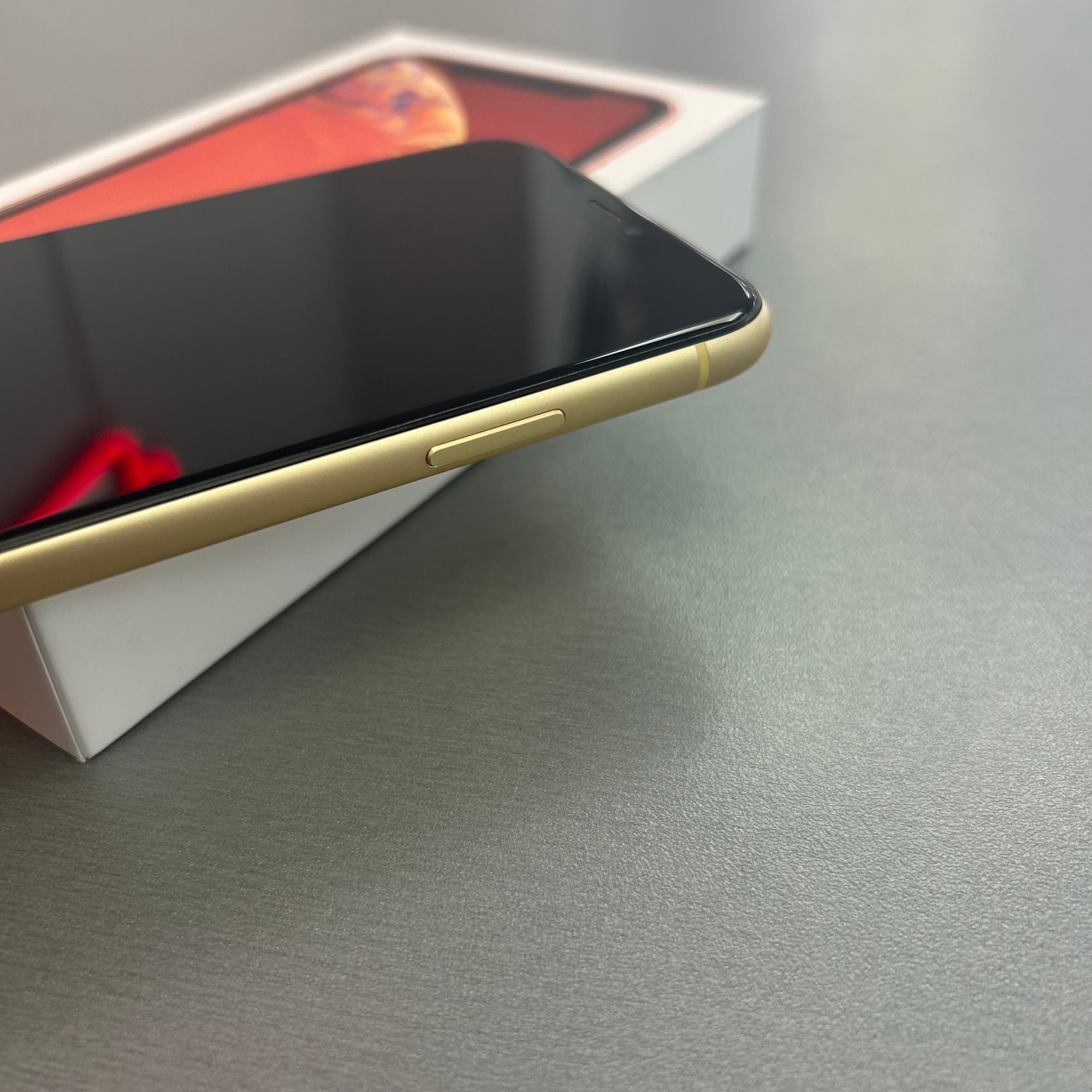 Apple iPhone XR 64GB Yellow 88% Battery Health