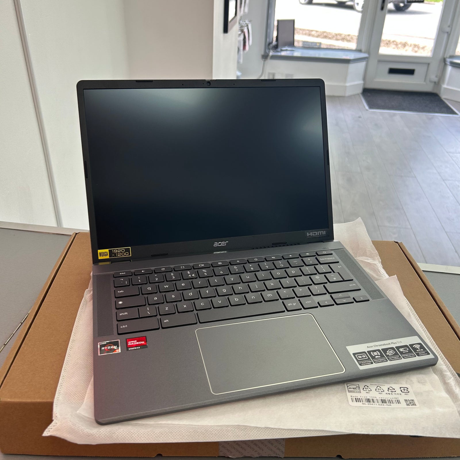 Acer ChromeBook Plus 514 Steel Gray 256GB SSD 14 inch screen
