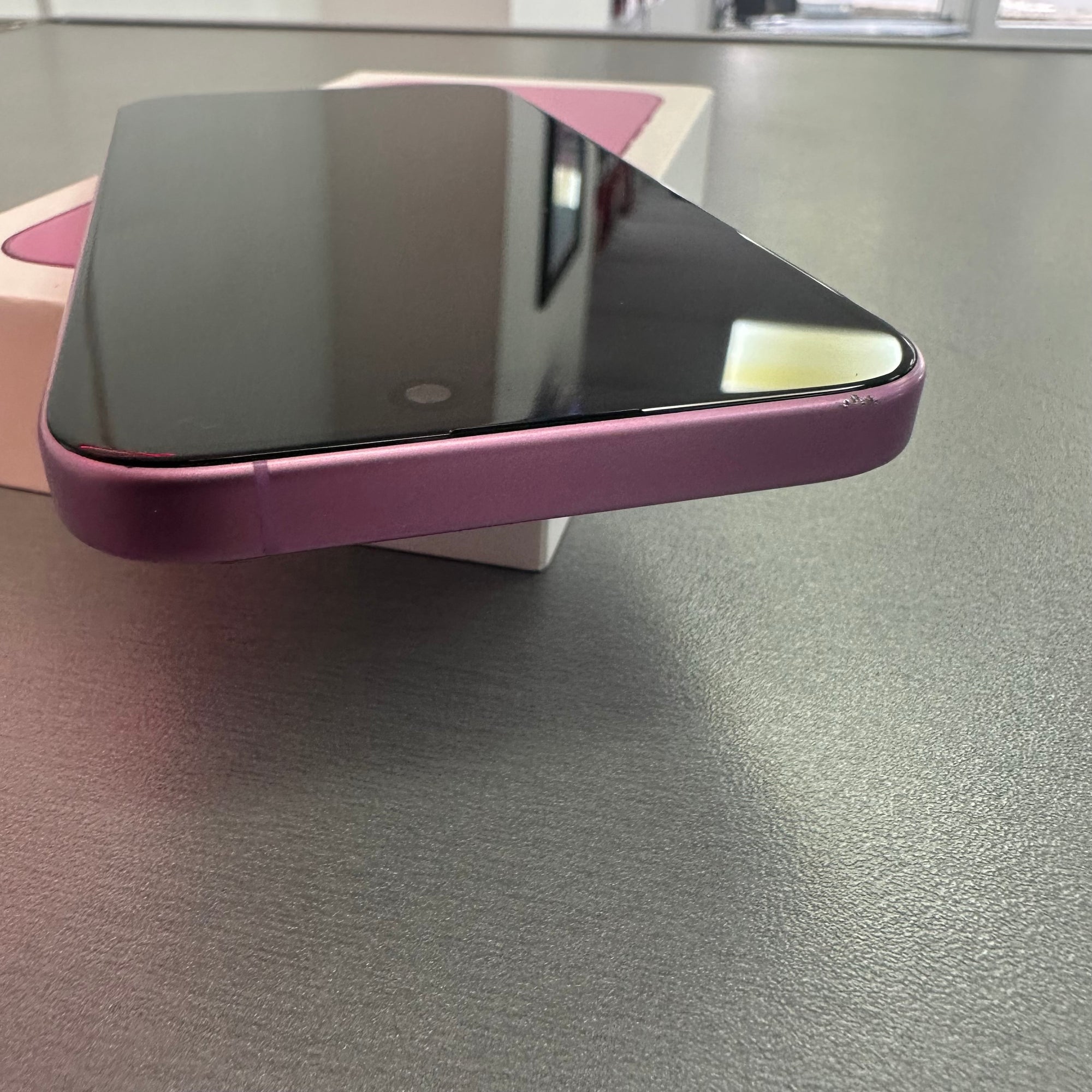 Apple iPhone 16 128GB Pink 91% Battery Health Great like new condition
