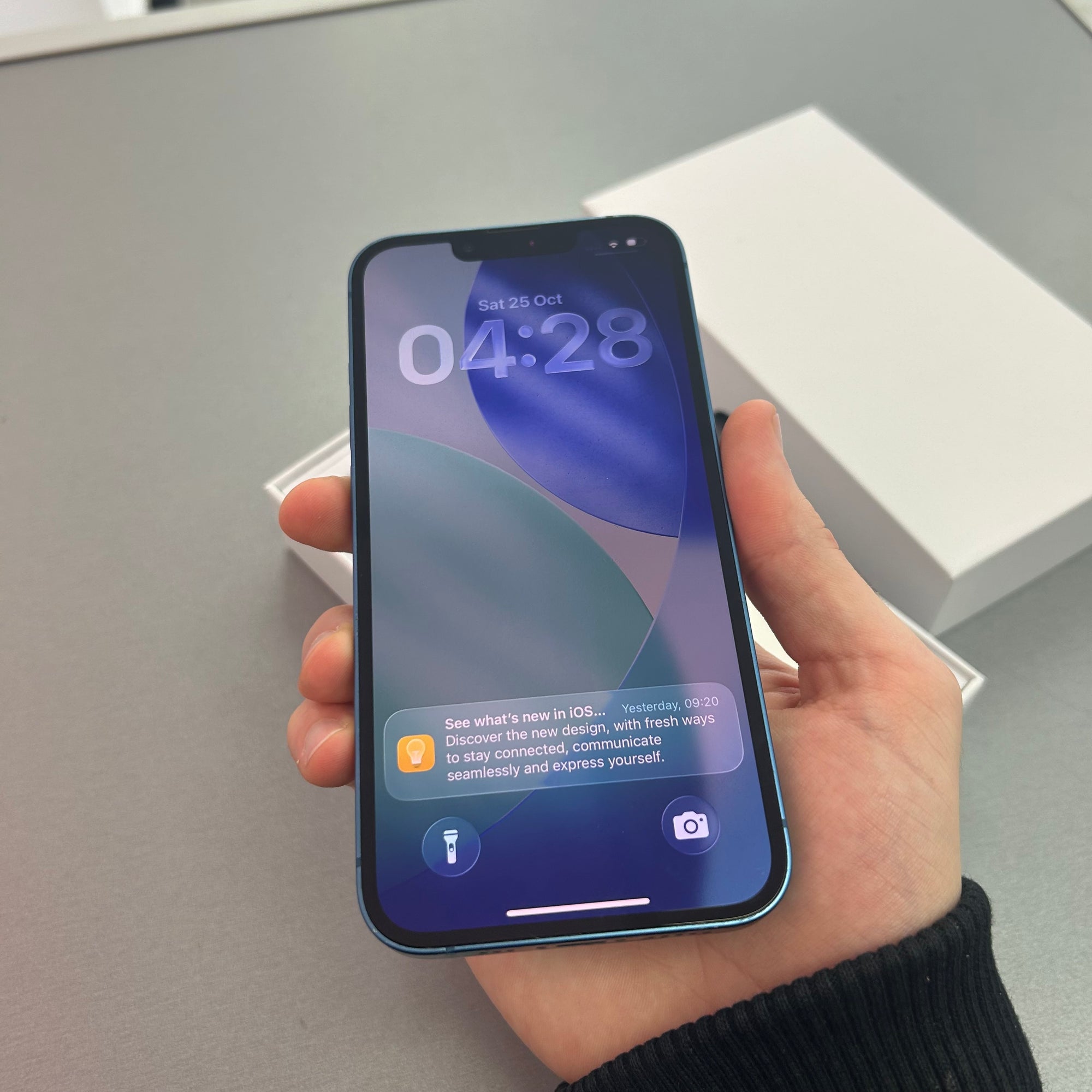 Apple iPhone 13 128GB Blue - 100% Battery Health