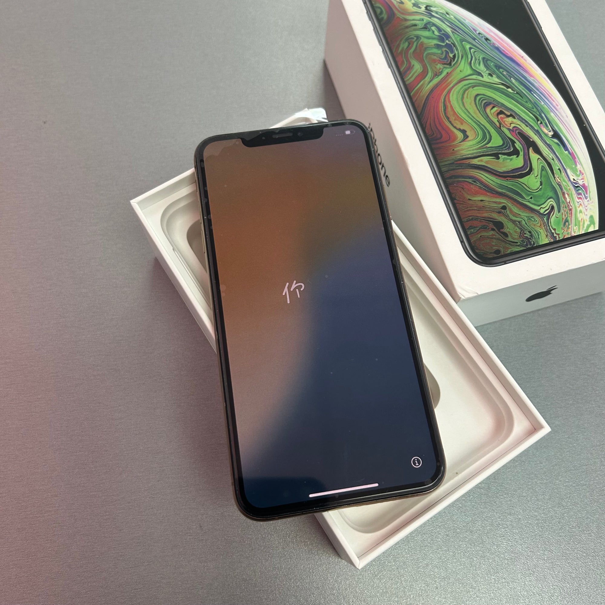 Apple iPhone XS Max Gold 64GB &amp; 100% Battery Health