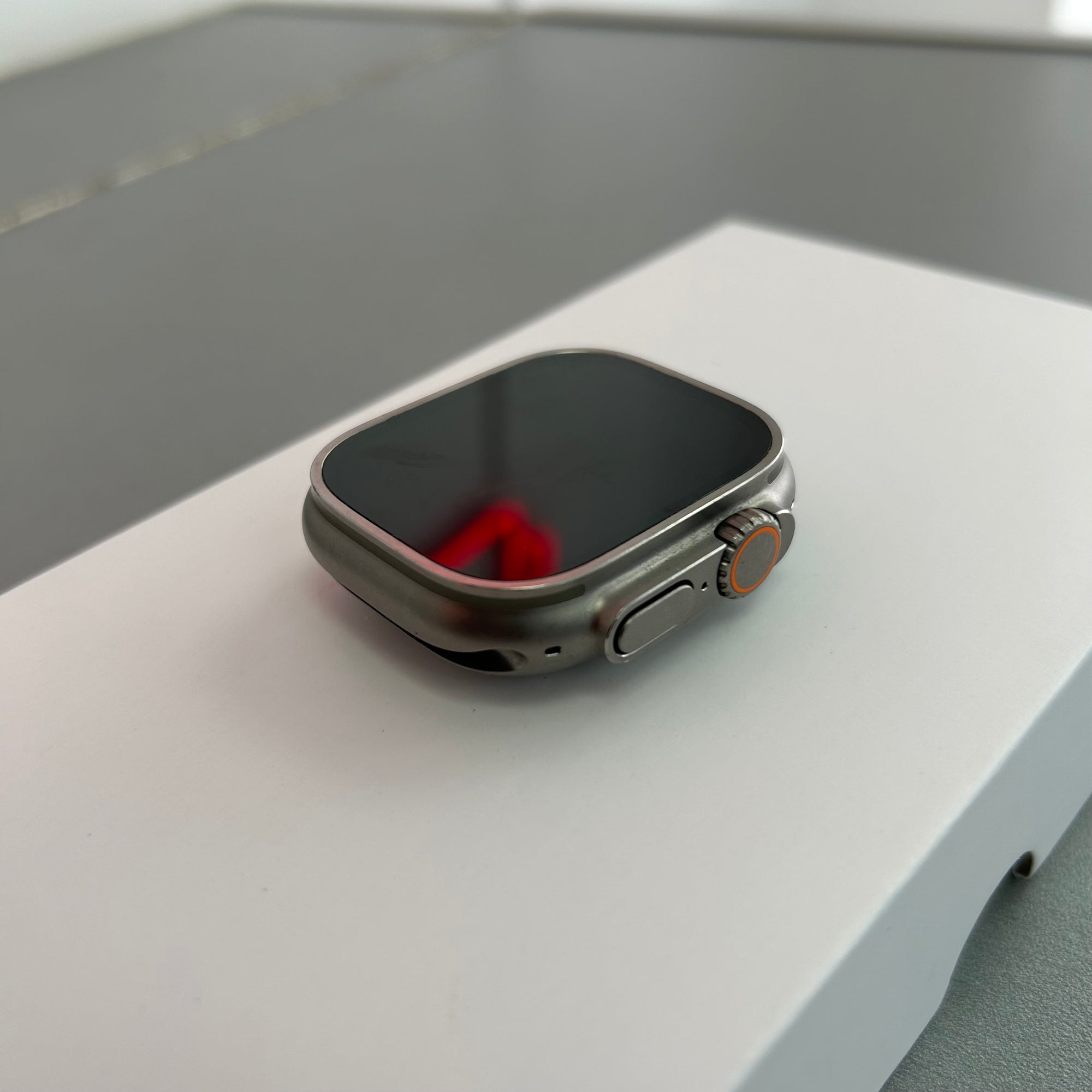 Apple Watch Ultra 2, 49mm GPS and Cellular - Titanium Case 96% Battery Health