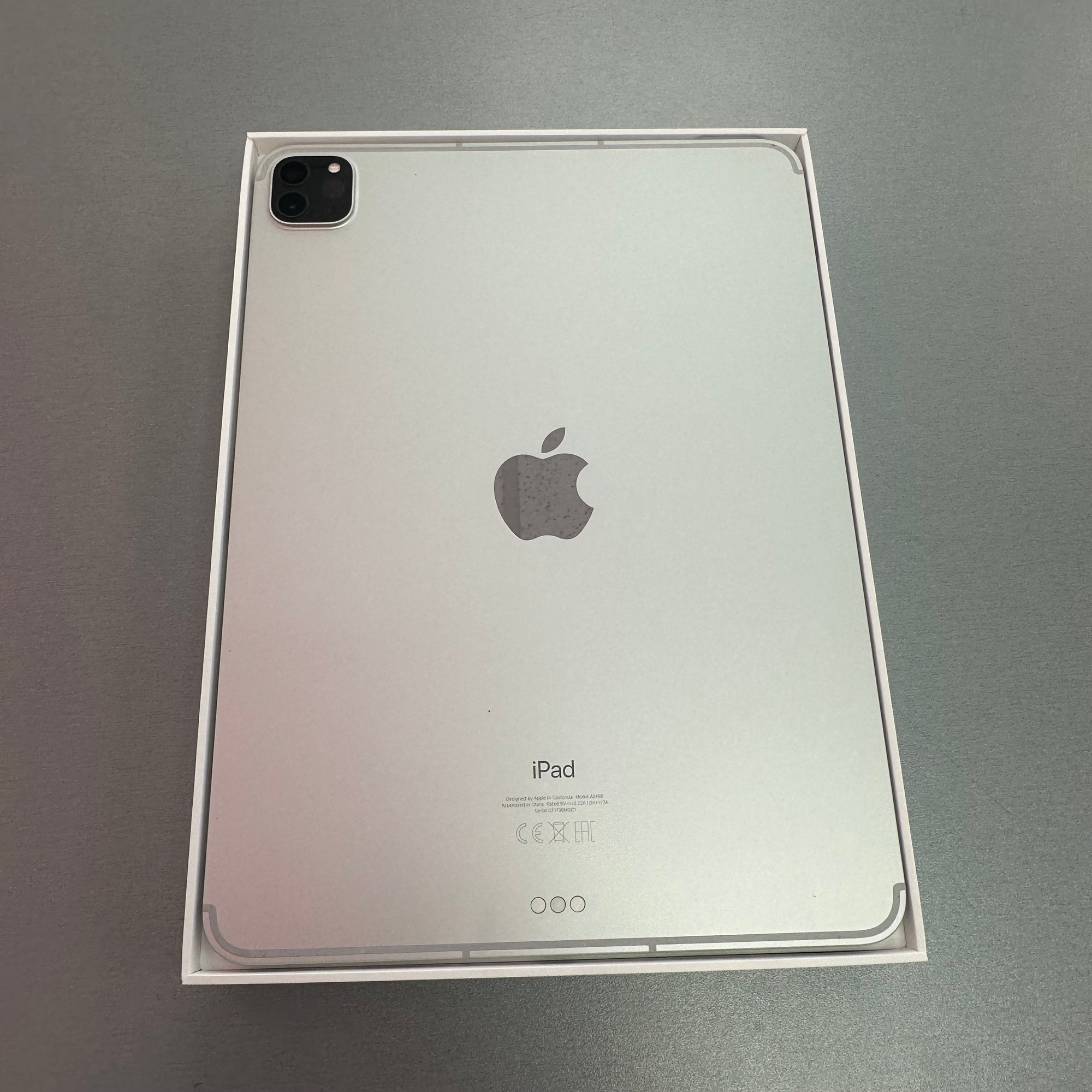 Apple iPad Pro 11 inch (3rd Gen) 128GB Space Grey Wi-Fi &amp; Cellular