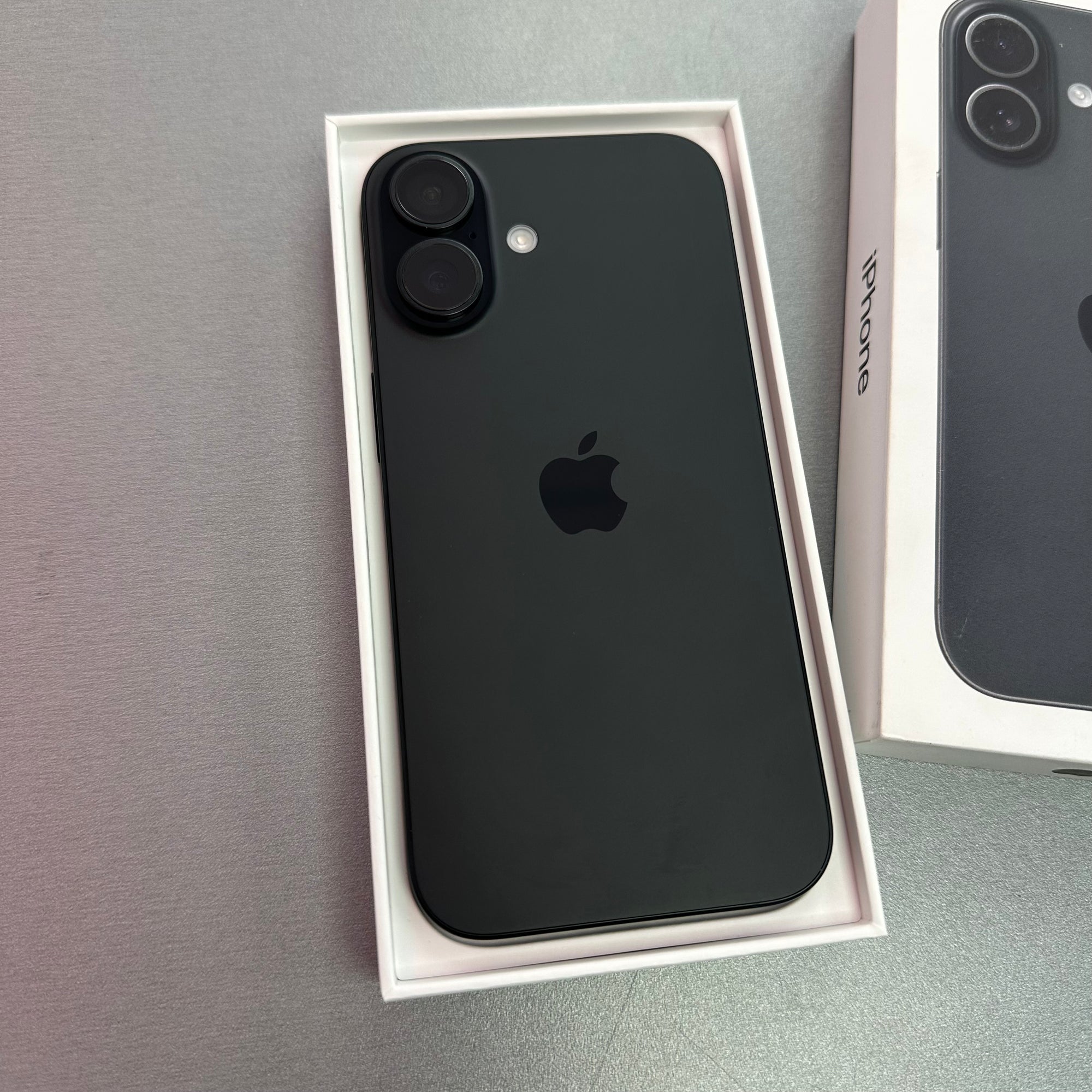 Apple iPhone 16 128GB Black - 100% Battery Health